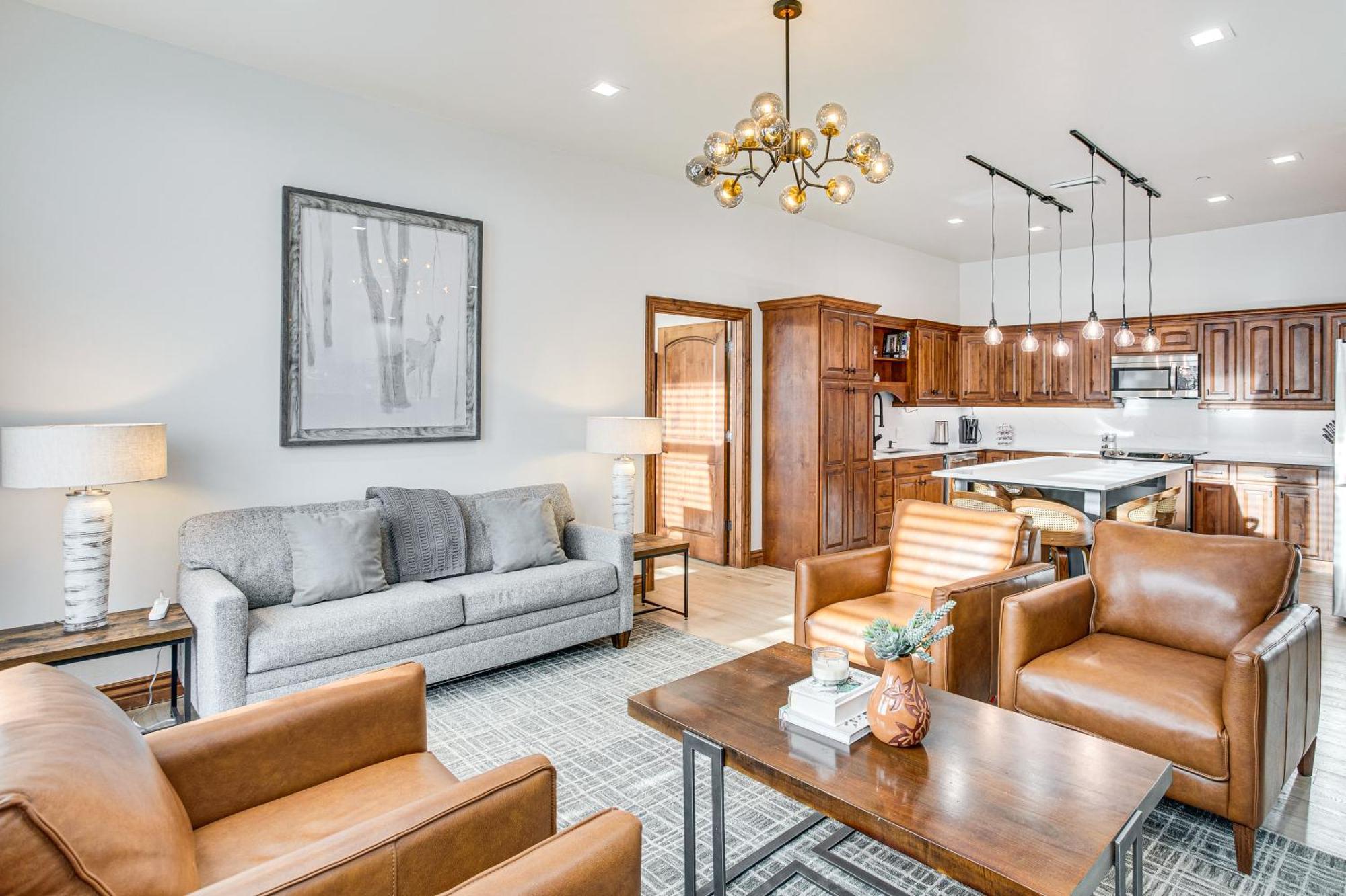 Apartment Mountain-view In The Heart Of Edwards!