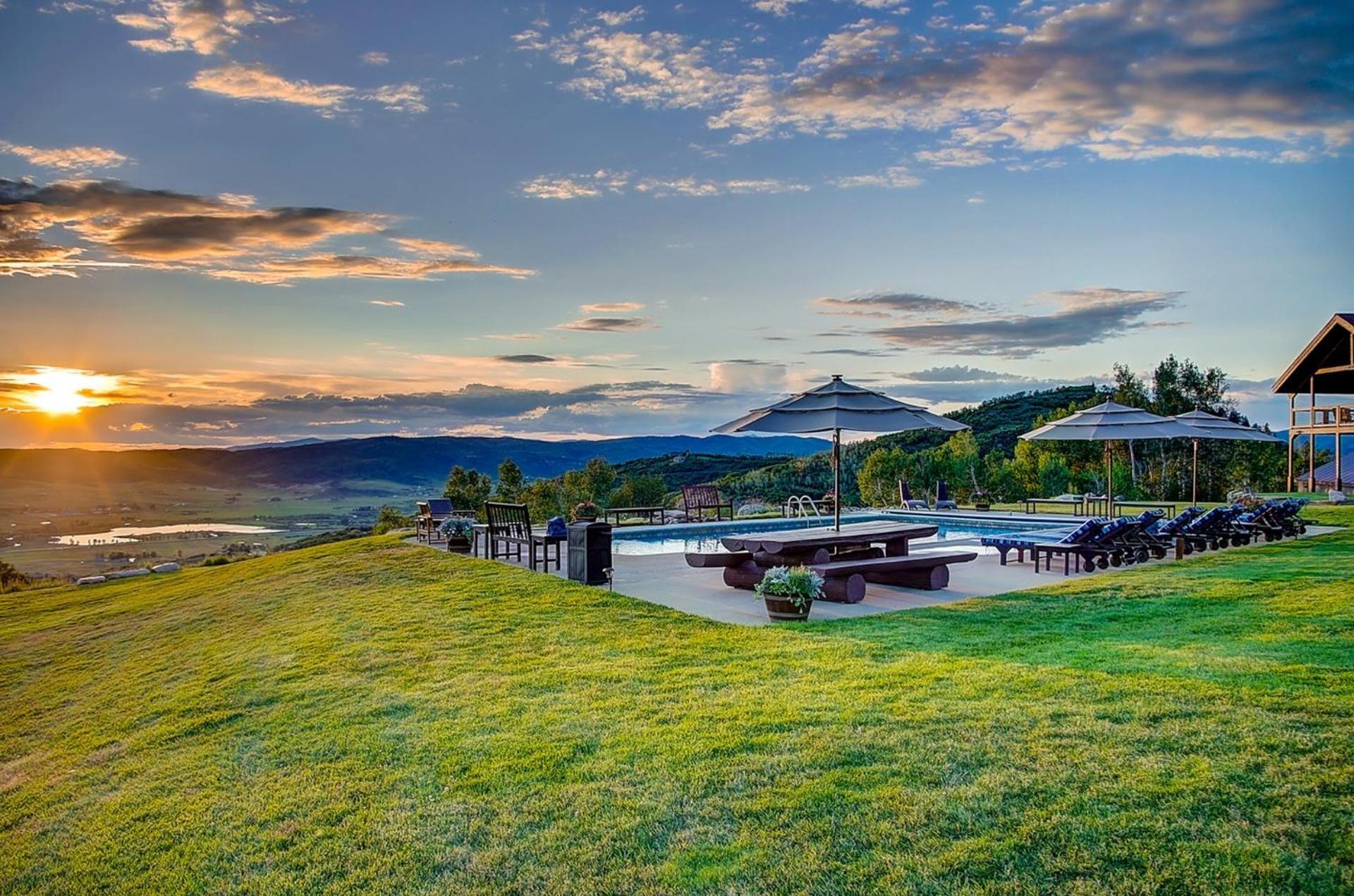 Bella Vista - Slopeside Storage, The Views, Grotto Hot Tub, Great And Game * Steamboat Springs