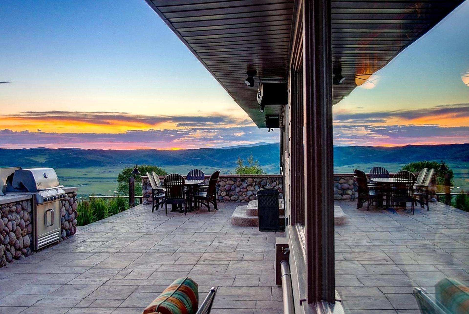 Holiday home Bella Vista - Slopeside Storage, The Views, Grotto Hot Tub, Great And Game