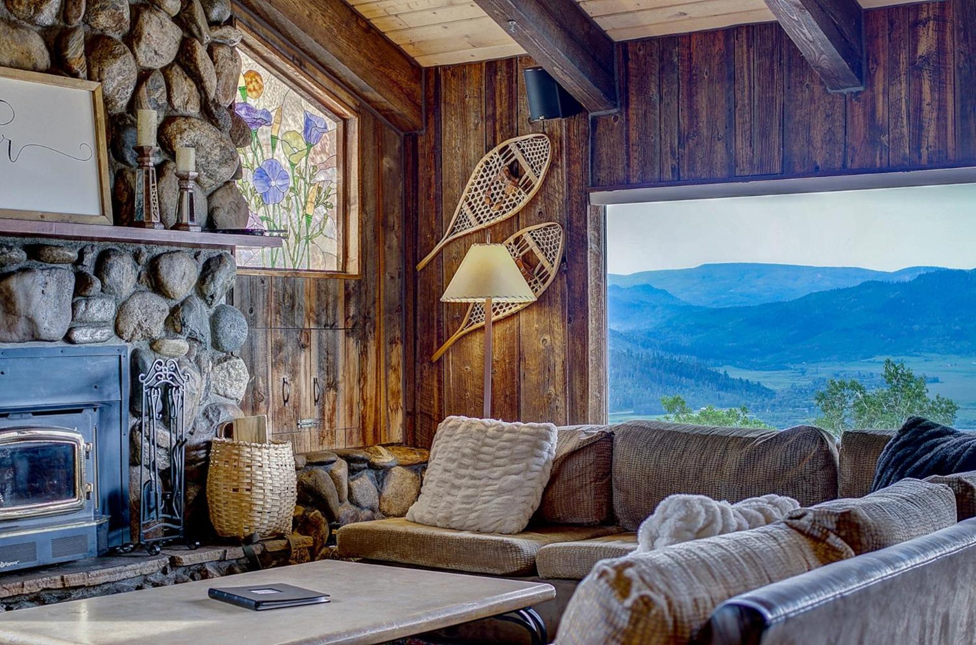 Holiday home Bella Vista - Slopeside Storage, The Views, Grotto Hot Tub, Great And Game