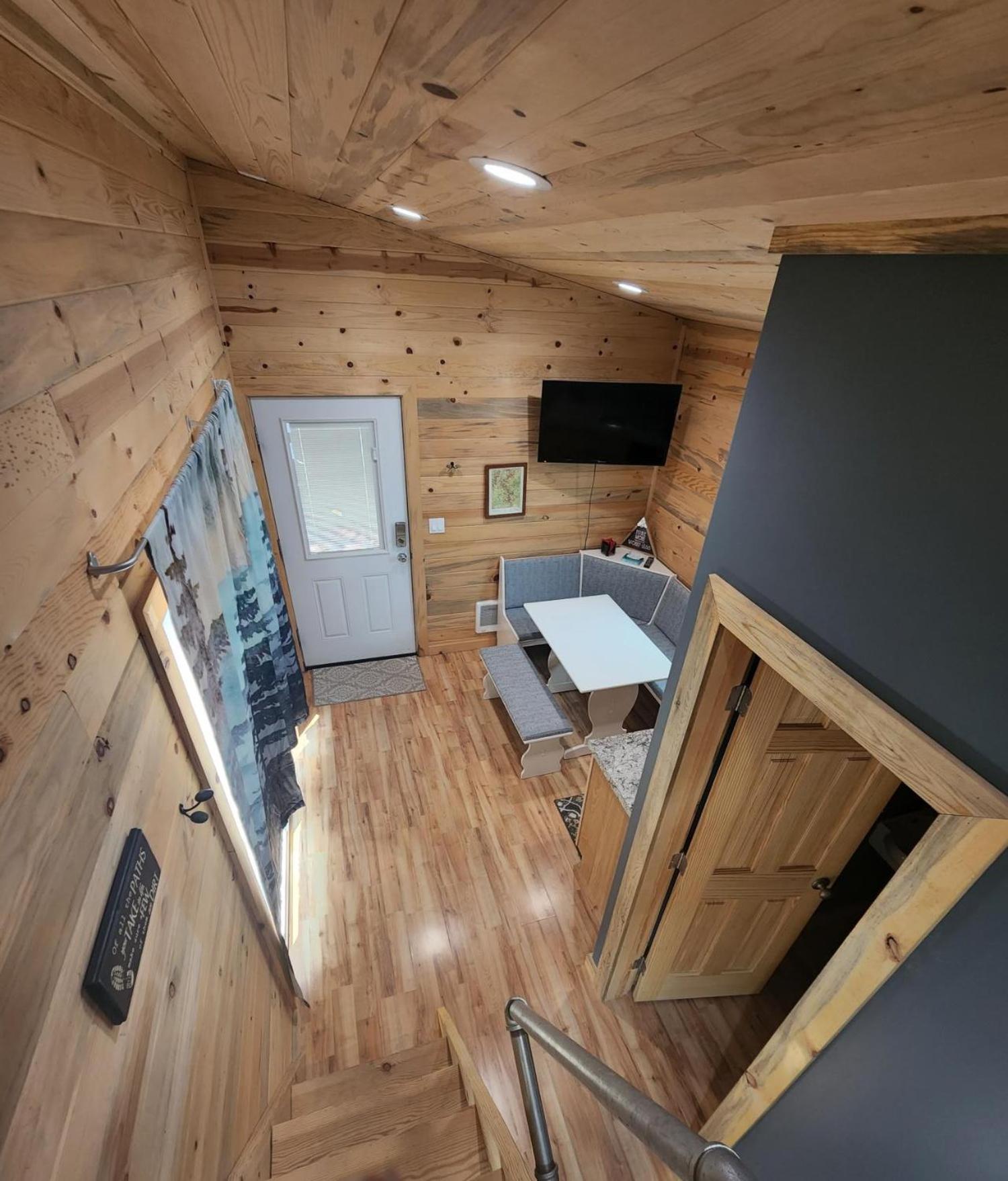 Weecasa Tiny