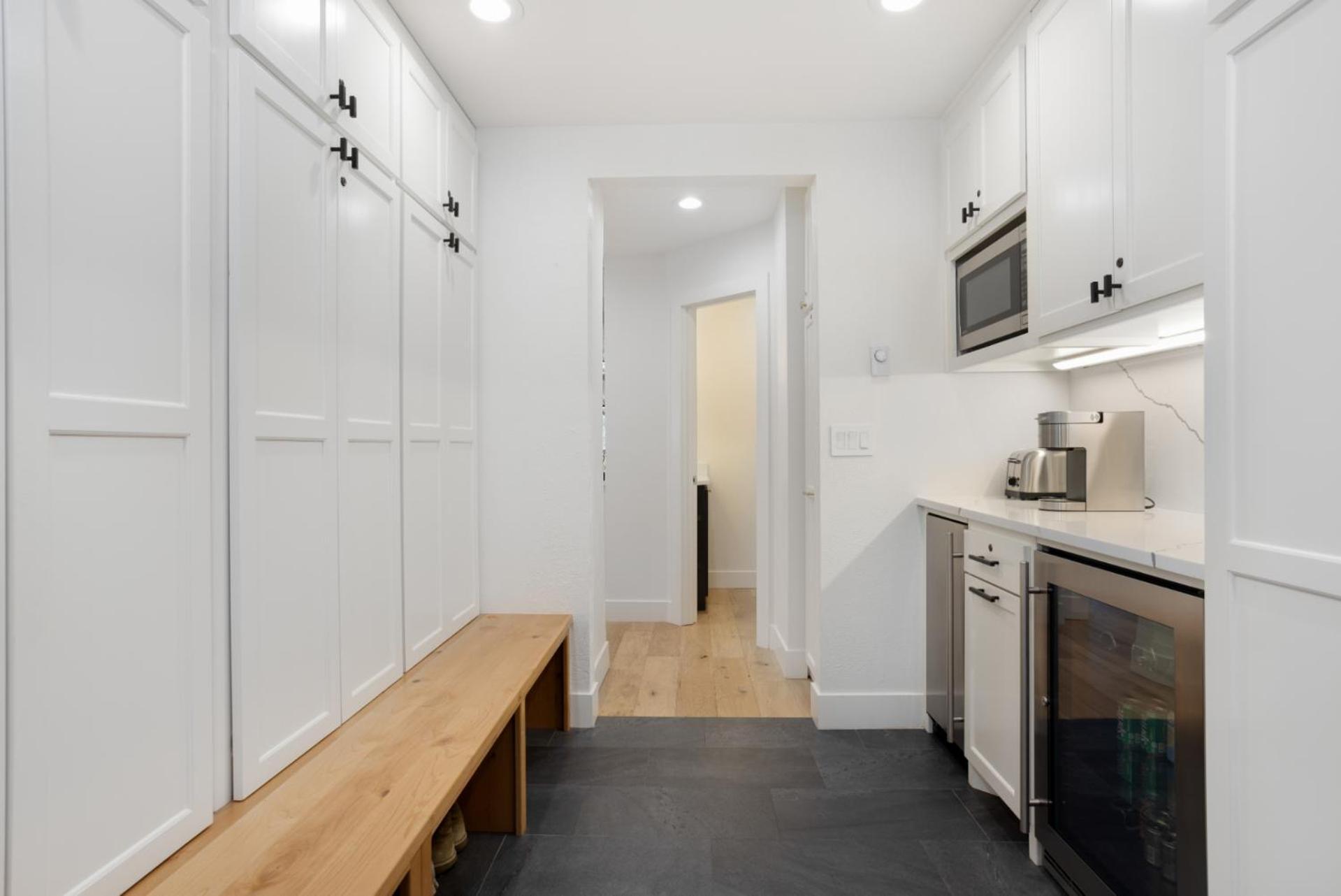 Novelle - Renovated, Chic Contemporary On Gore Creek With Hot Tub