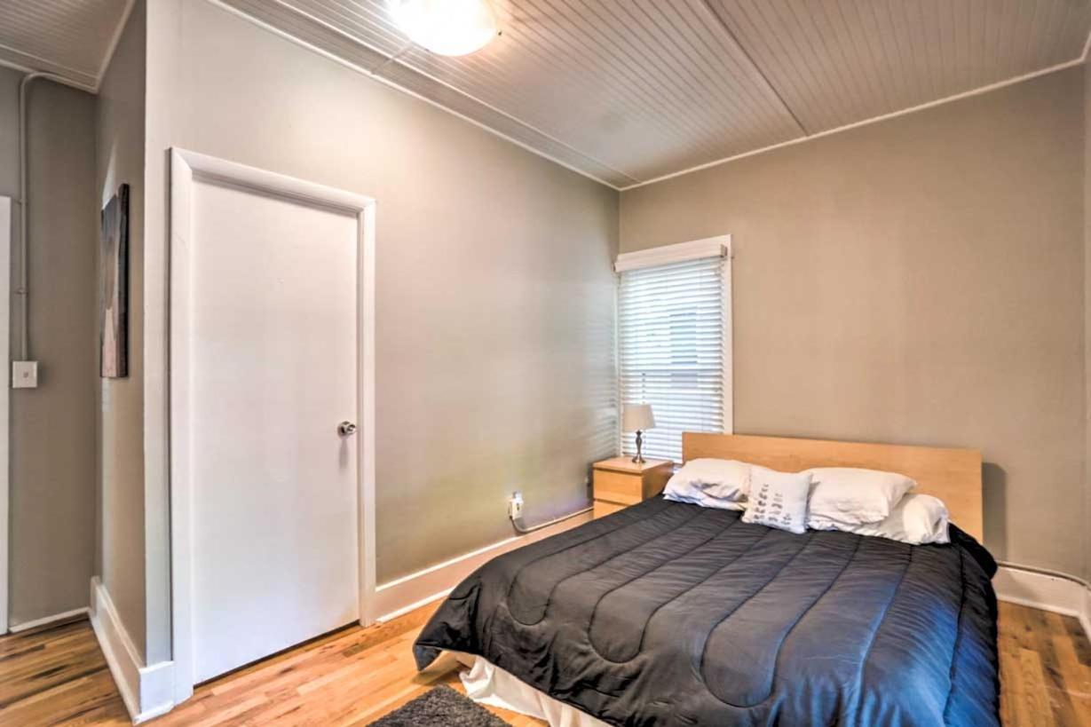 Historic Redstone With Large Backyard, Walk To Csu! Holiday home