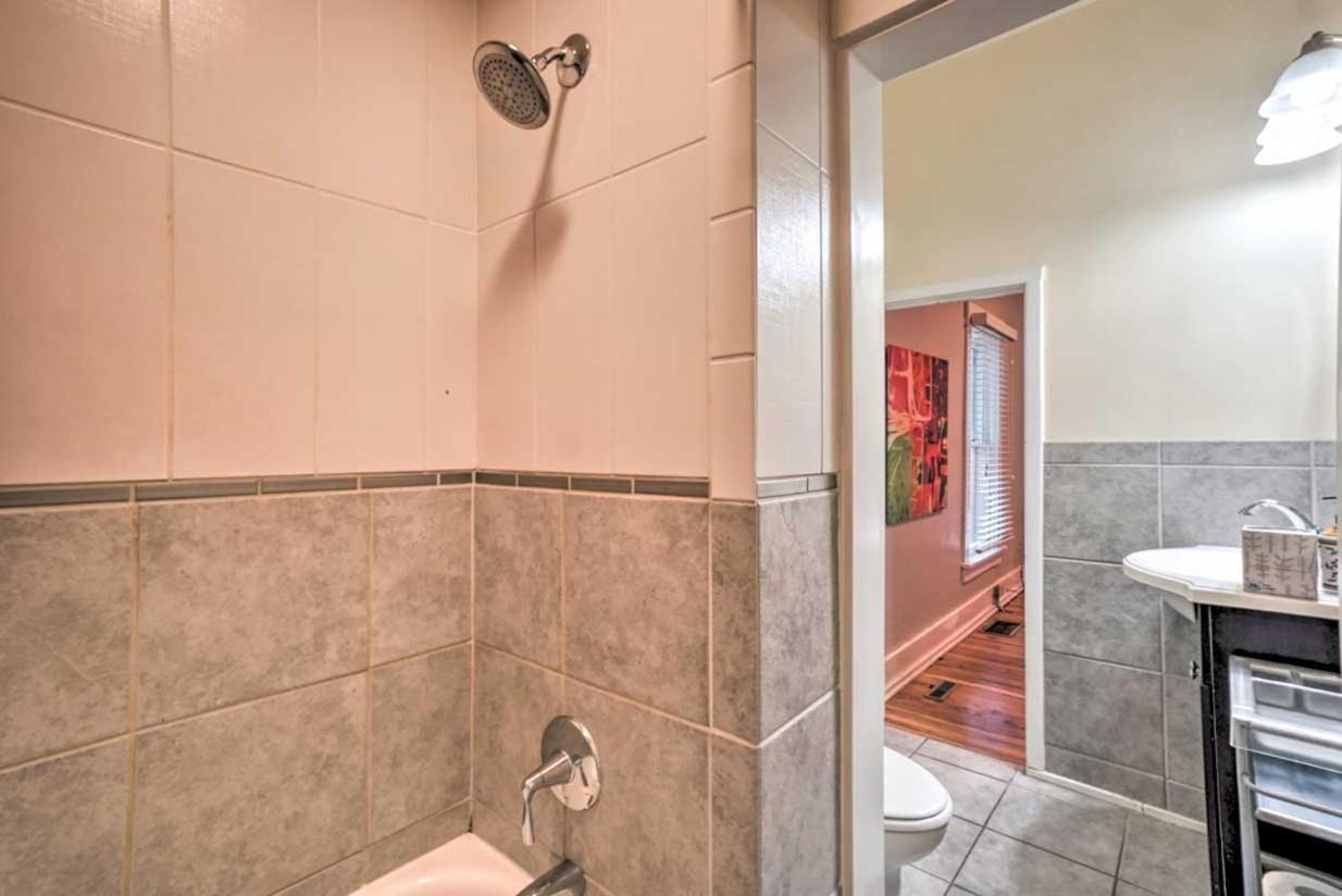 Holiday home Historic Redstone With Large Backyard, Walk To Csu! *
