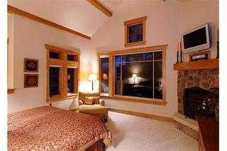 Grace Manor Hotel