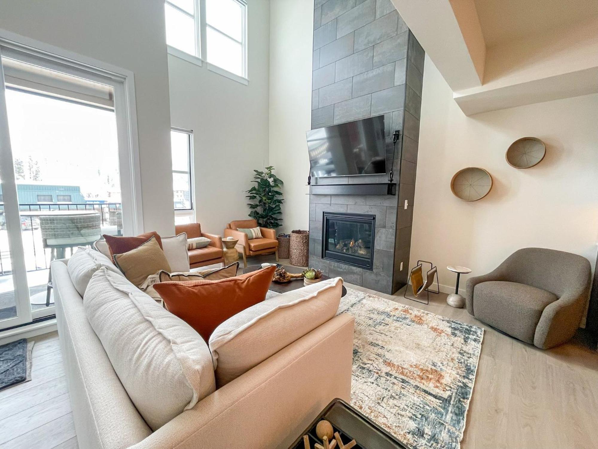 New Luxury Loft 219 I Hot Tub I Great Views I Price I Free Adventures Daily Winter Park