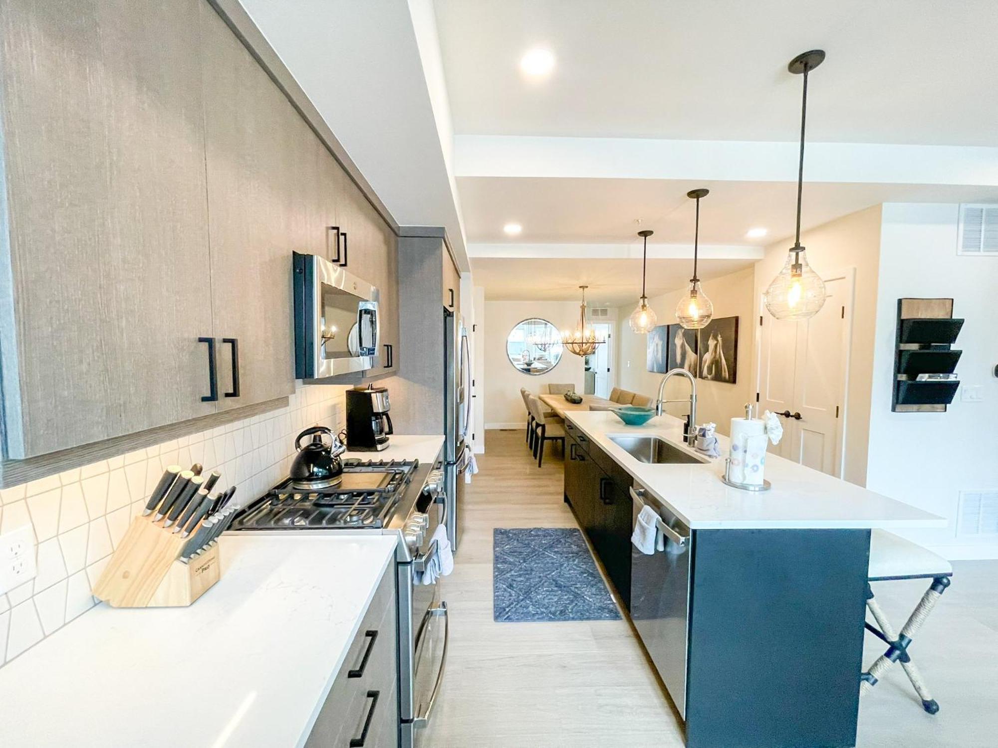 New Luxury Loft 219 I Hot Tub I Great Views I Price I Free Adventures Daily Holiday home Winter Park