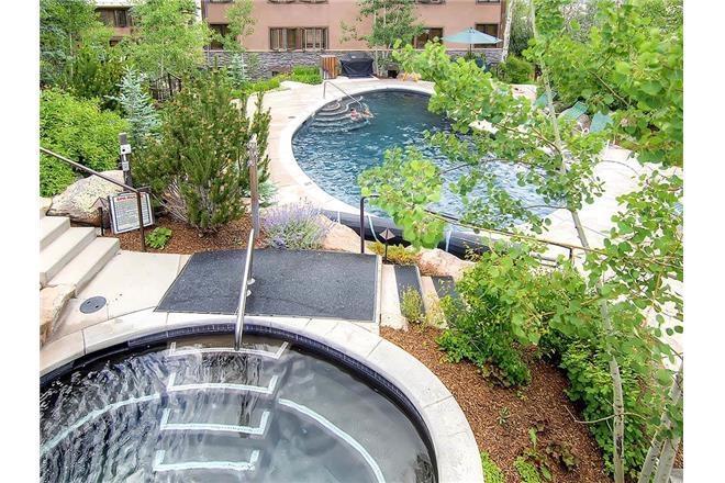 Aparthotel Aspenwood - Coraltree Collection