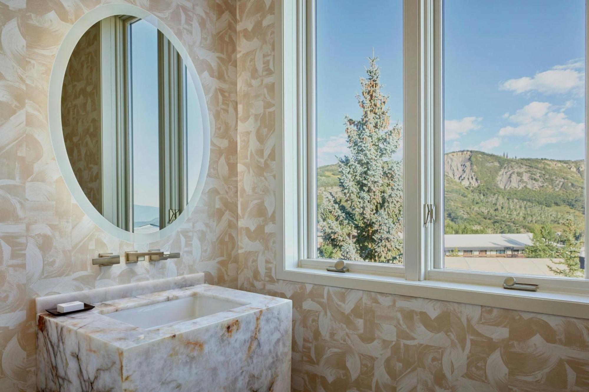 Viewline Snowmass, Autograph Collection 4*