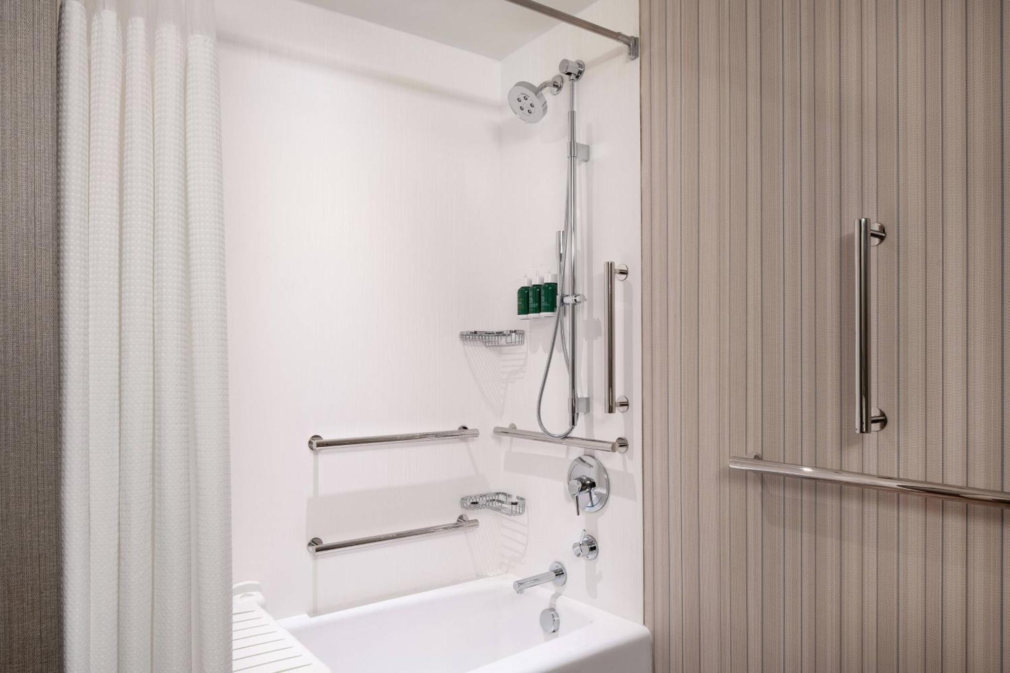 Courtyard By Marriott Collins Loveland