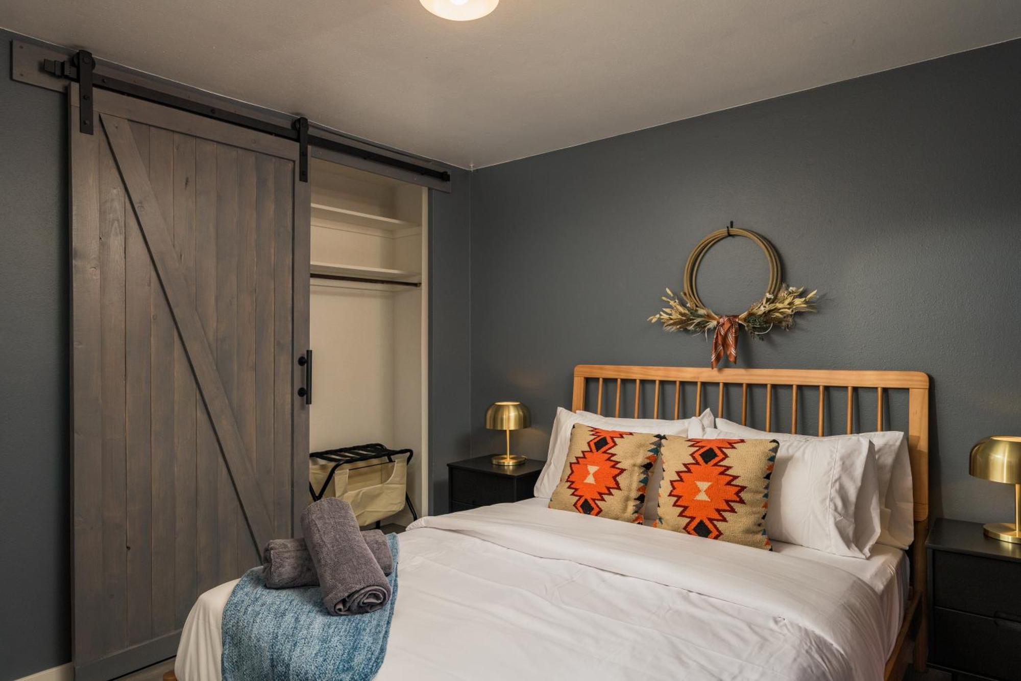 New Modern, Luxury With Hot Tub, Gym, Sauna, And 12 Minutes To Denver Casa de férias *