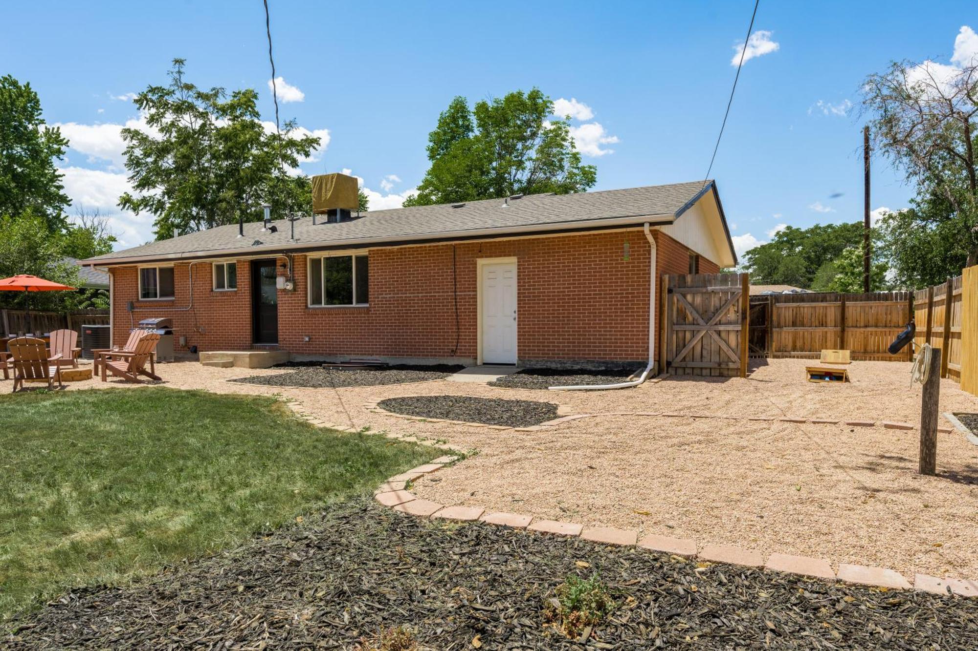 Casa de férias New Modern, Luxury With Hot Tub, Gym, Sauna, And 12 Minutes To Denver Arvada