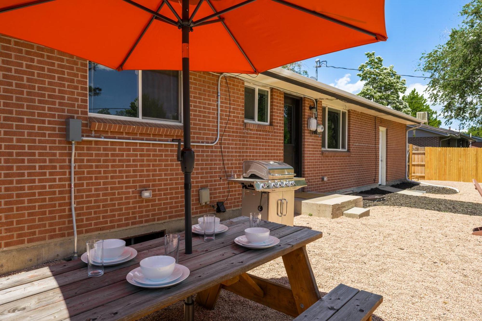 Casa de férias New Modern, Luxury With Hot Tub, Gym, Sauna, And 12 Minutes To Denver Arvada