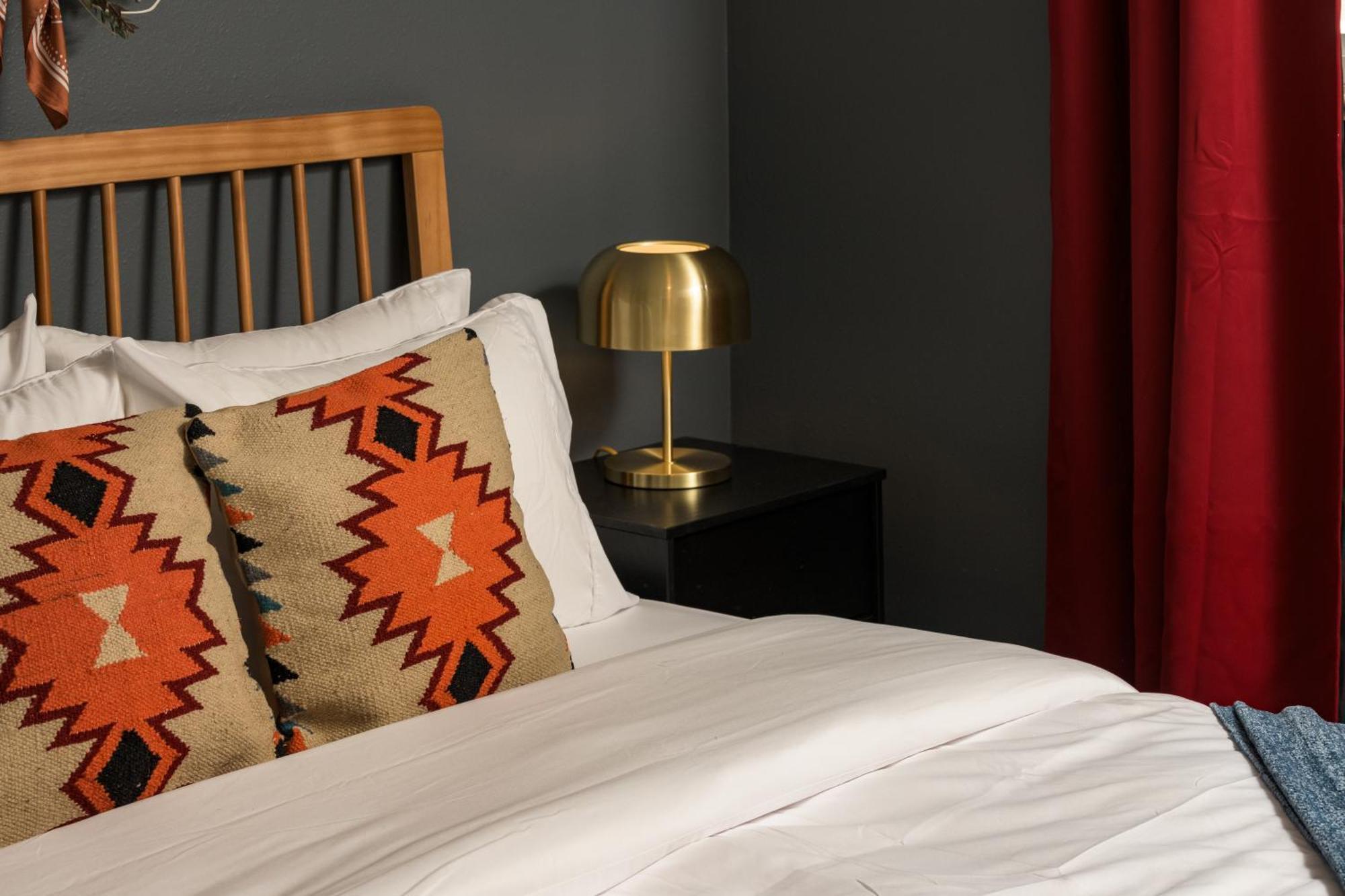 Casa de férias New Modern, Luxury With Hot Tub, Gym, Sauna, And 12 Minutes To Denver *