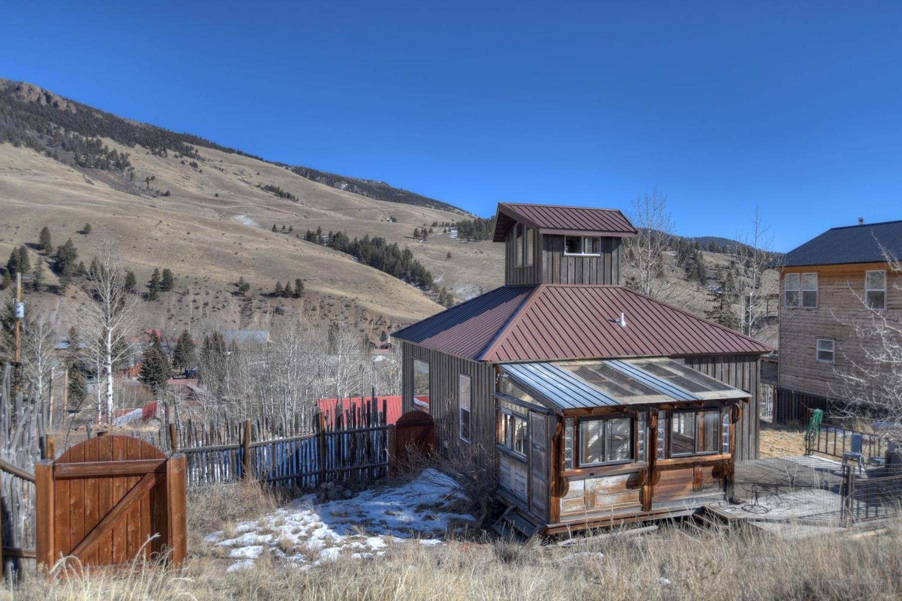 Hilltop House * Creede