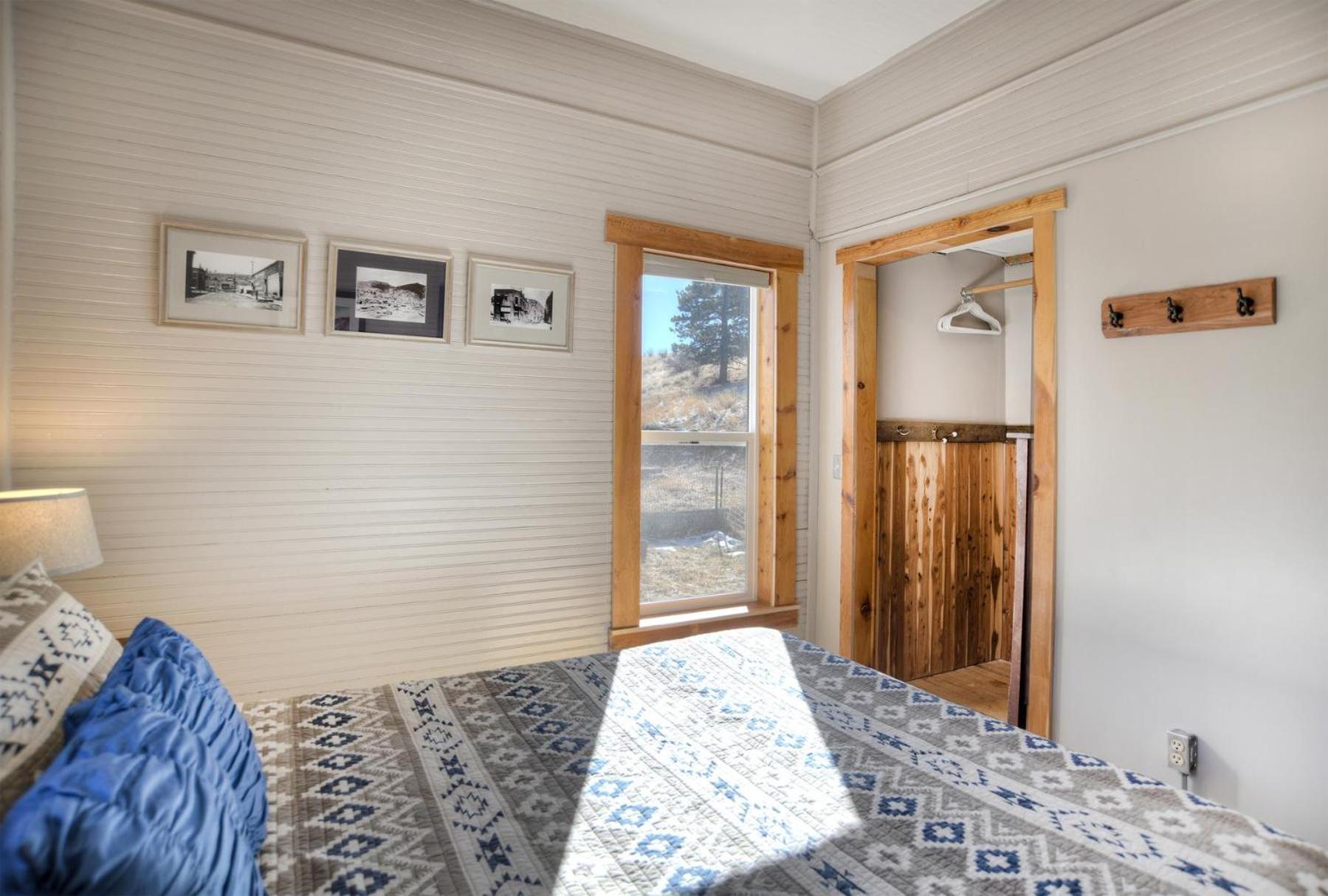 Hilltop House * Creede
