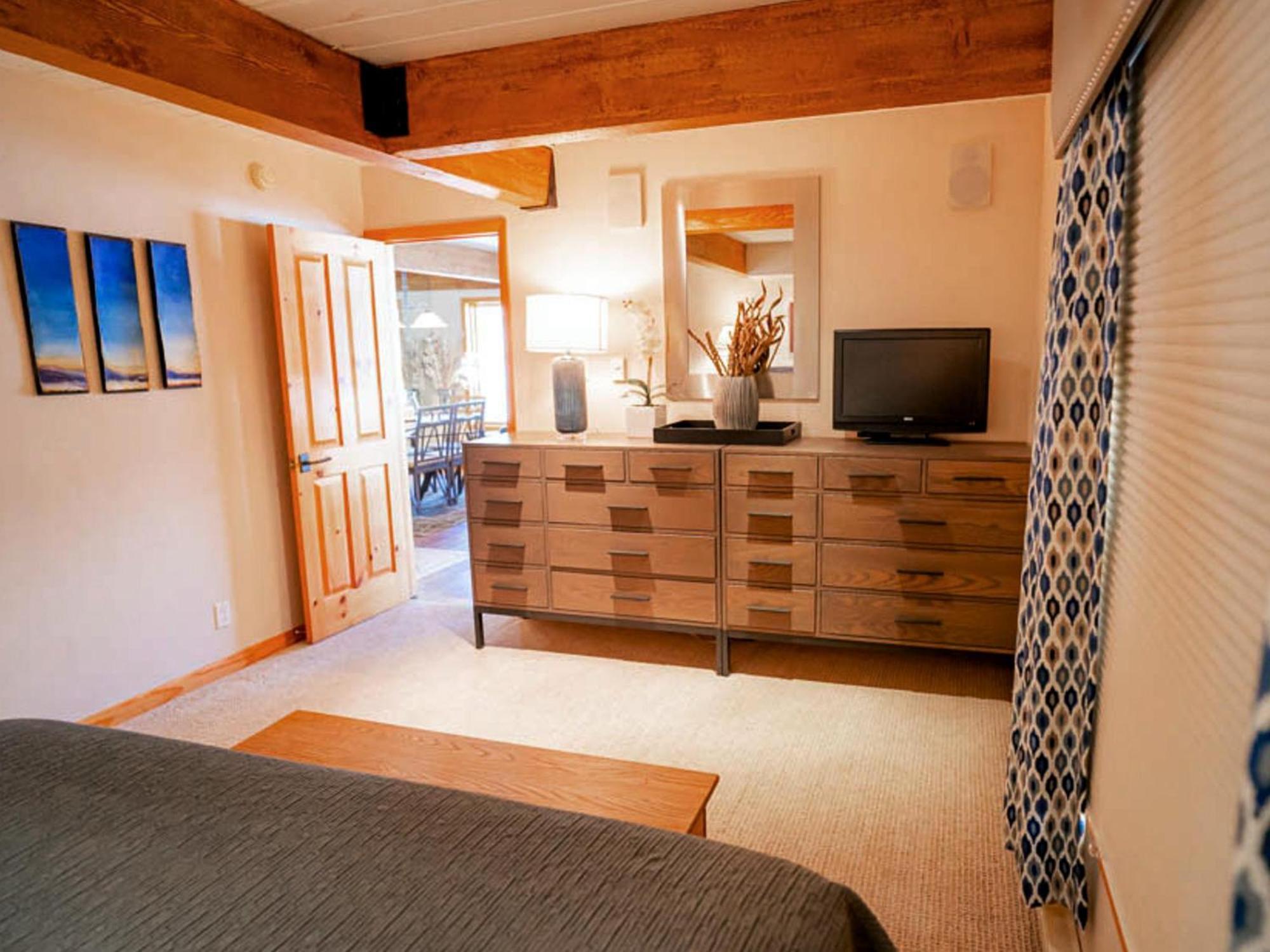 Lift One - One, Two Three Bedroom Units Adjacent To Downtown * Aspen
