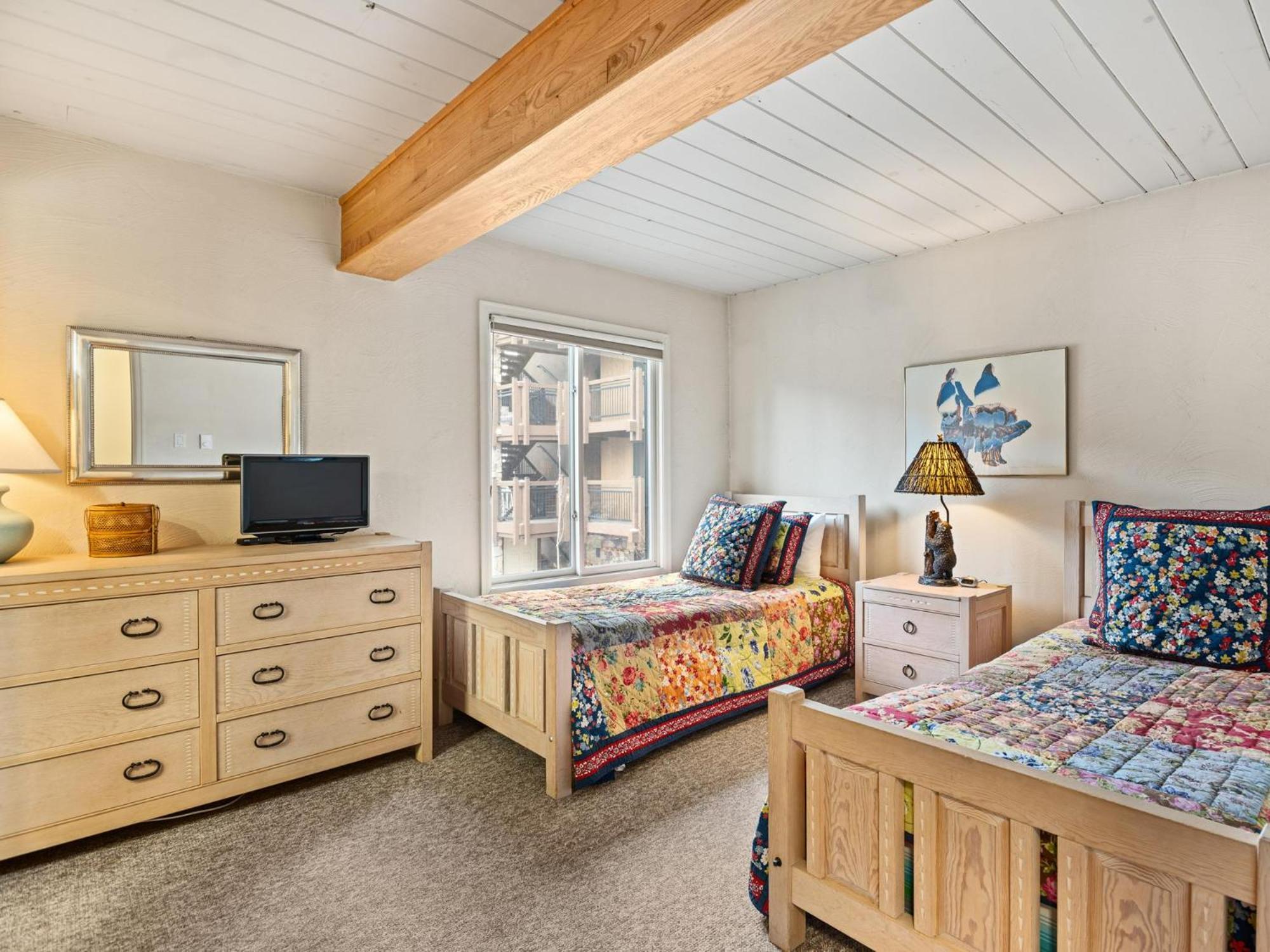 Lift One - One, Two Three Bedroom Units Adjacent To Downtown Aspen