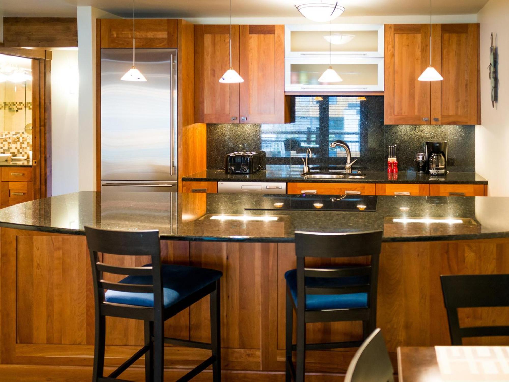 Lift One - One, Two Three Bedroom Units Adjacent To Downtown Apartment Aspen