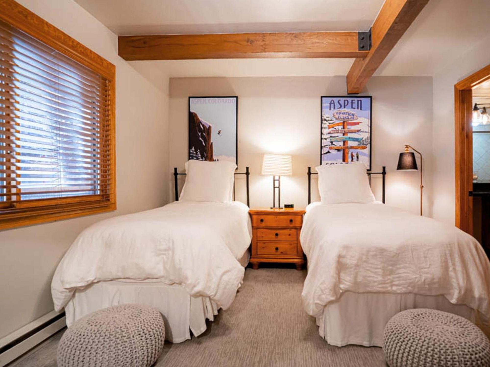 Lift One - One, Two Three Bedroom Units Adjacent To Downtown Apartment Aspen