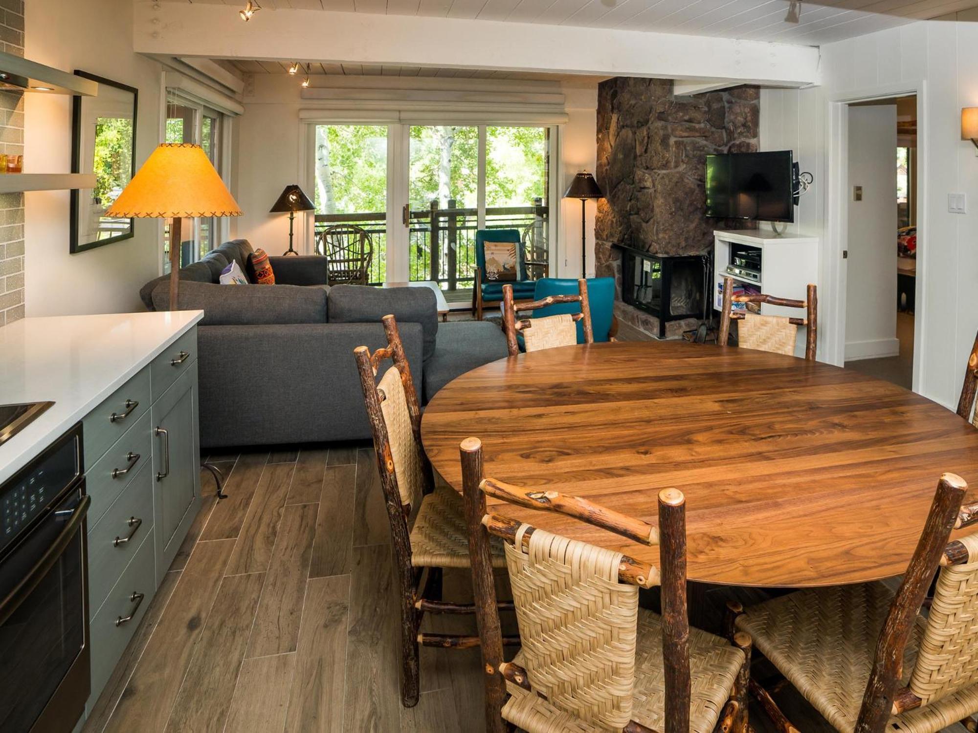 Lift One - One, Two Three Bedroom Units Adjacent To Downtown Aspen