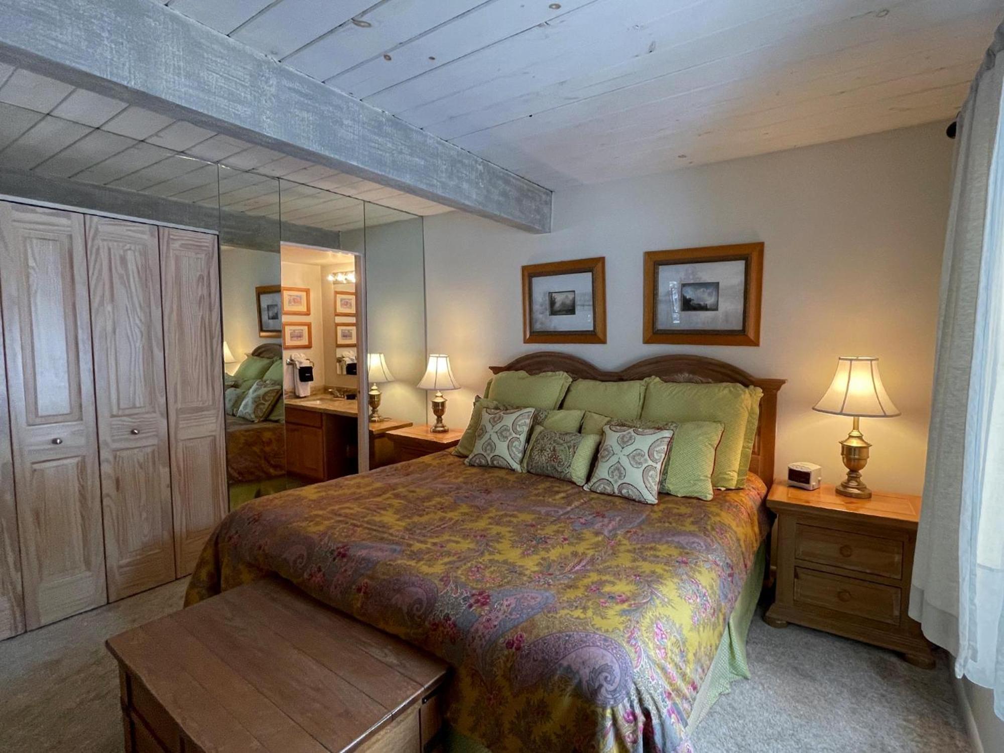 Lift One - One, Two Three Bedroom Units Adjacent To Downtown Aspen