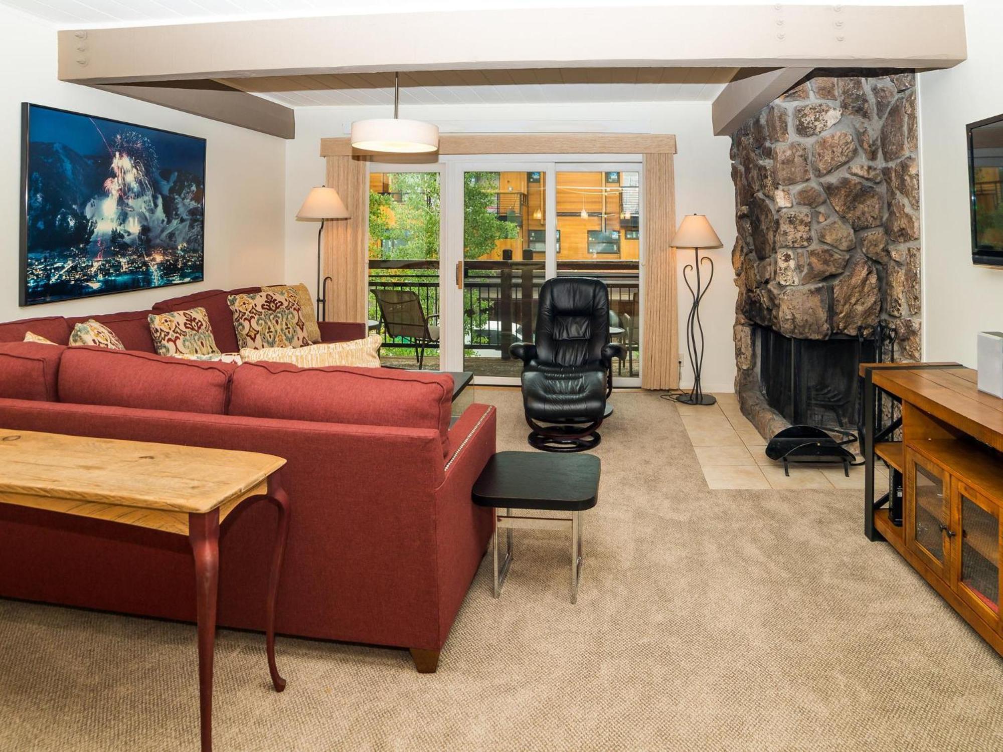 Apartment Lift One - One, Two Three Bedroom Units Adjacent To Downtown Aspen