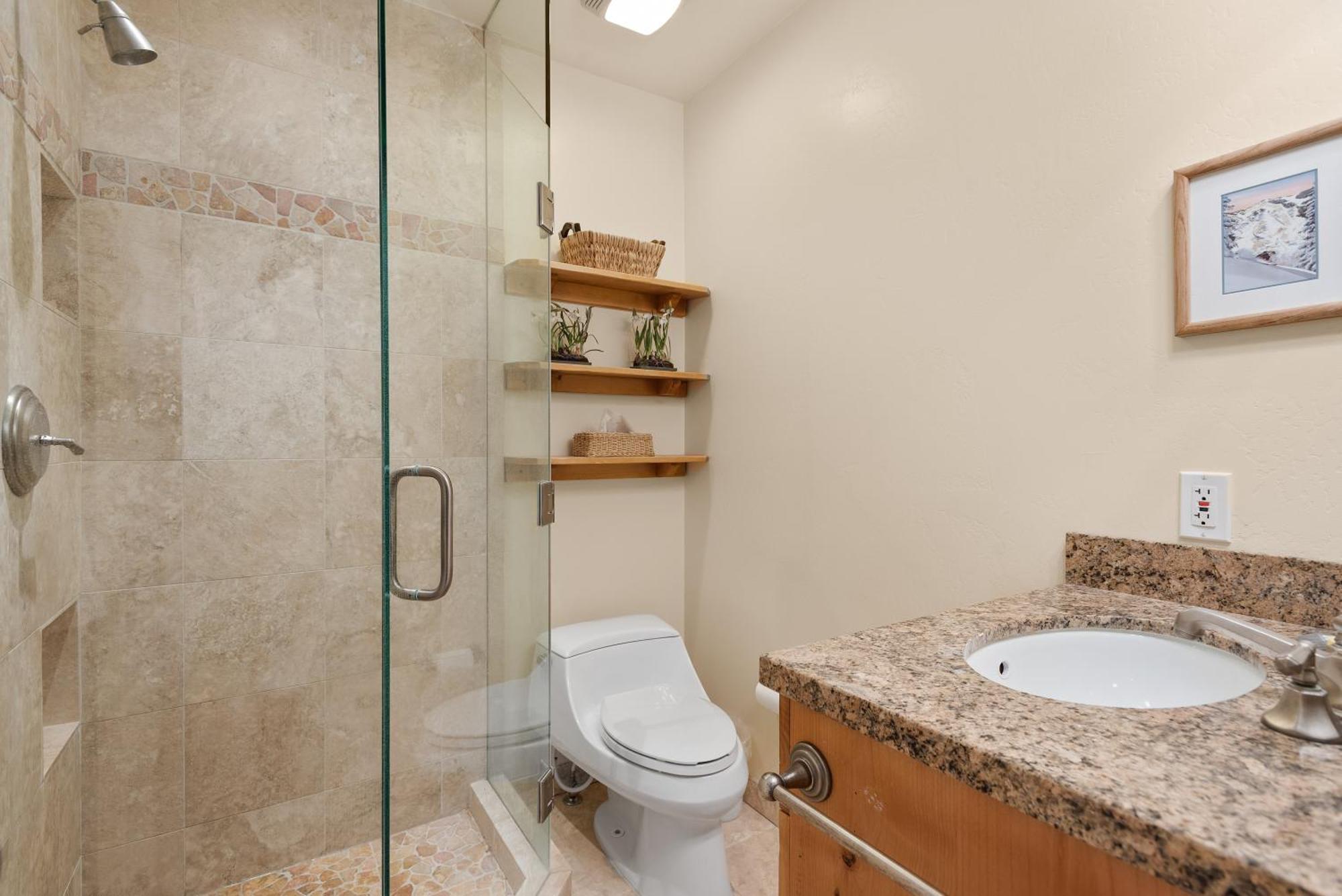 Shadow Mountain Unit 15, Spacious Ski-in, Ski-out Townhouse With Great Views & Gas Fireplace Holiday home *
