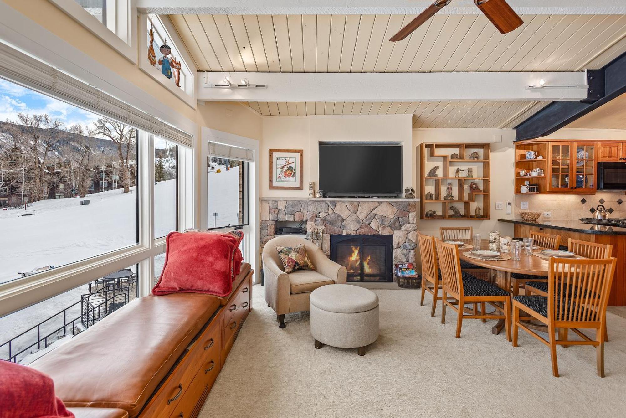 Holiday home Shadow Mountain Unit 15, Spacious Ski-in, Ski-out Townhouse With Great Views & Gas Fireplace *