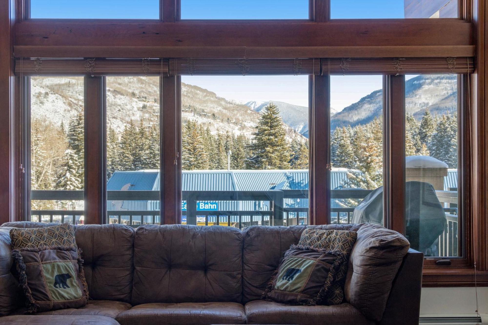 Apartment Lion Square East 307 Vail