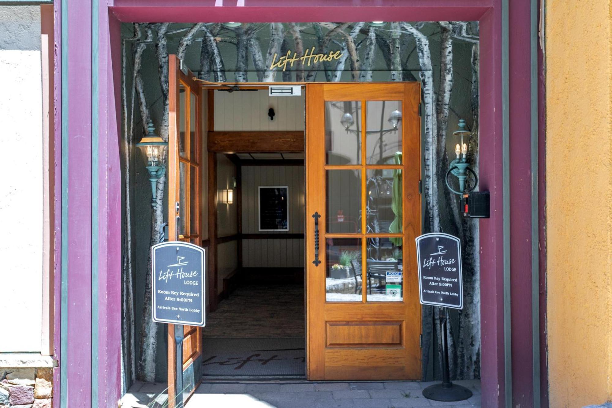 Lift House Lodge, Remodeled Downtown Lionshead