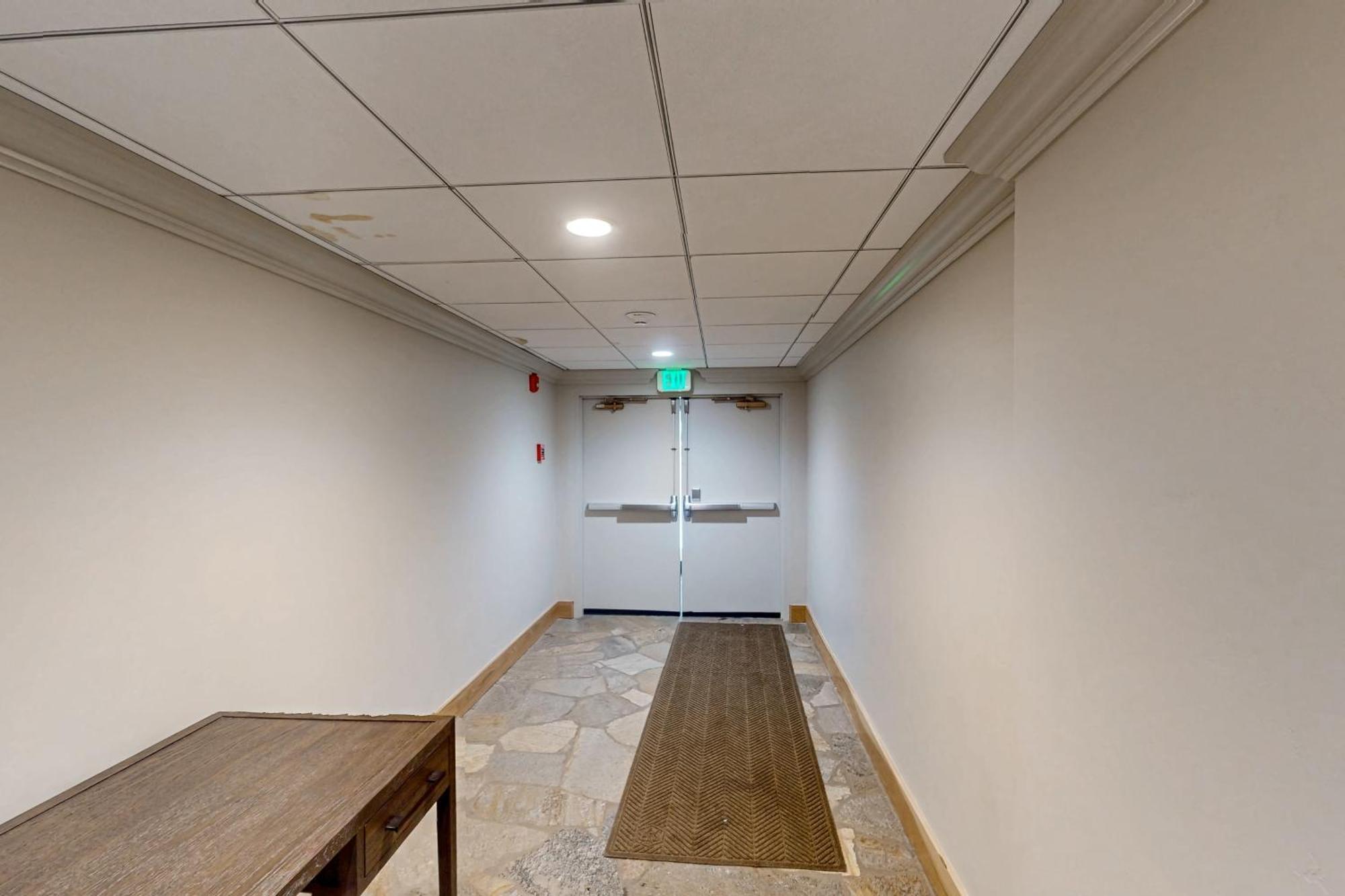 Fallridge Apartment *