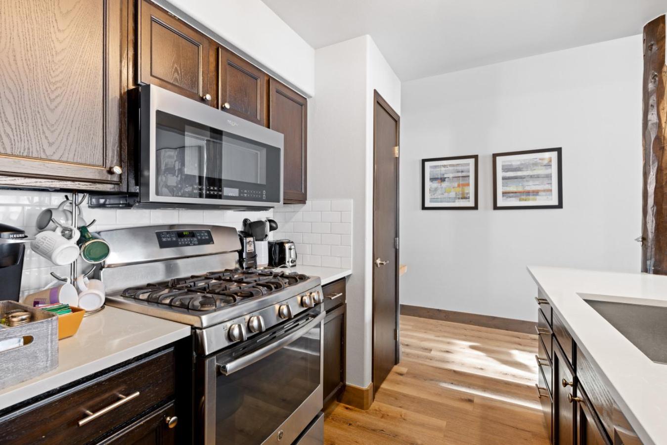Holiday home Perfectly Located 3 Bed 3.5 Bath Beautiful Townhome