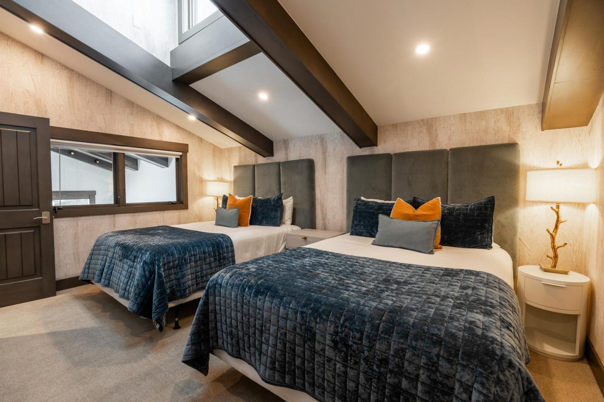 Aparthotel At