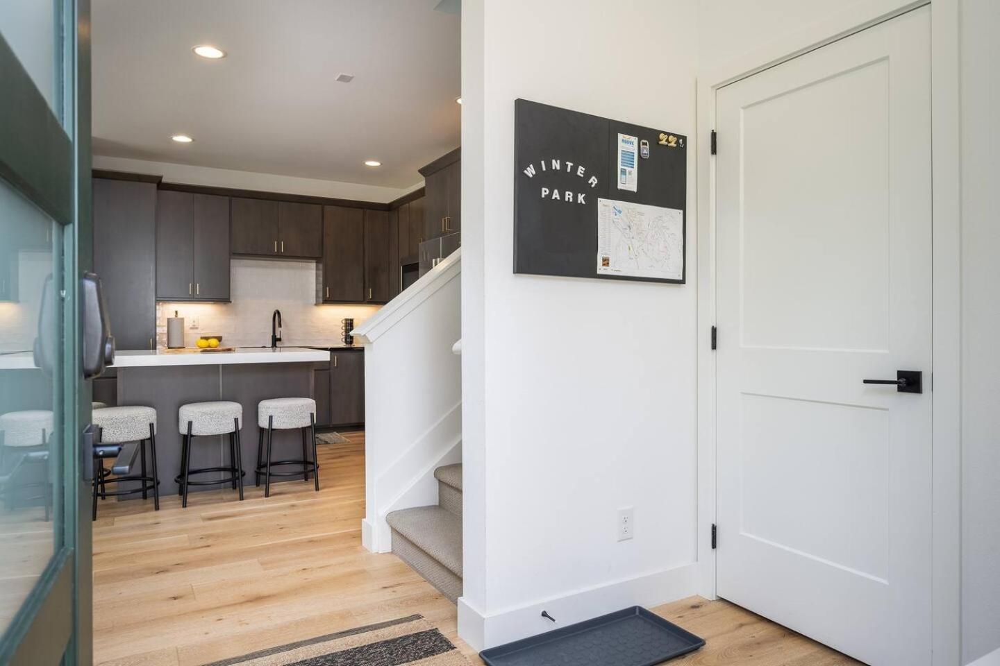 Cozy Modern W Hot Tub - Minutes To Area Winter Park
