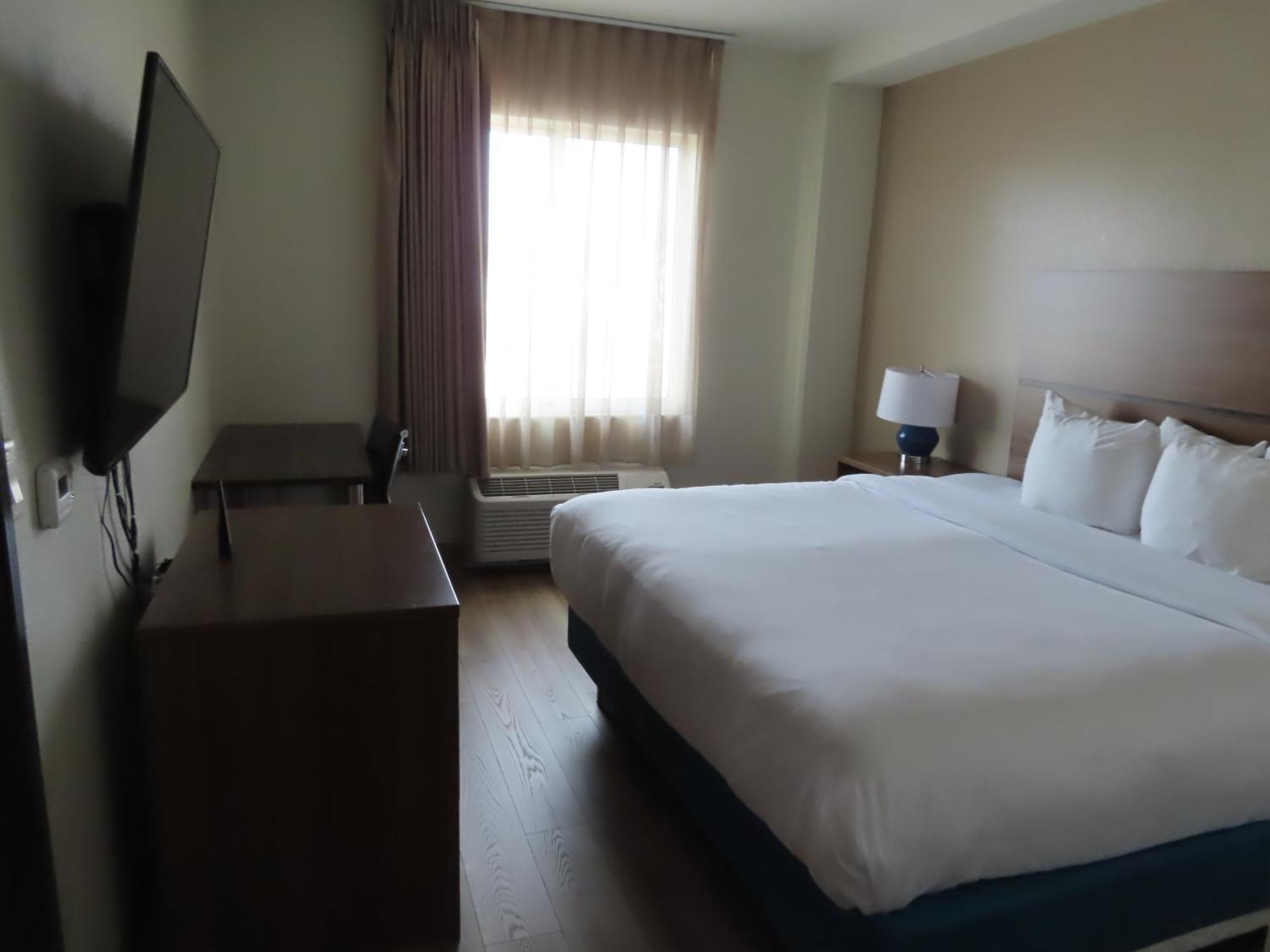 Hotel Mainstay International Airport 3*