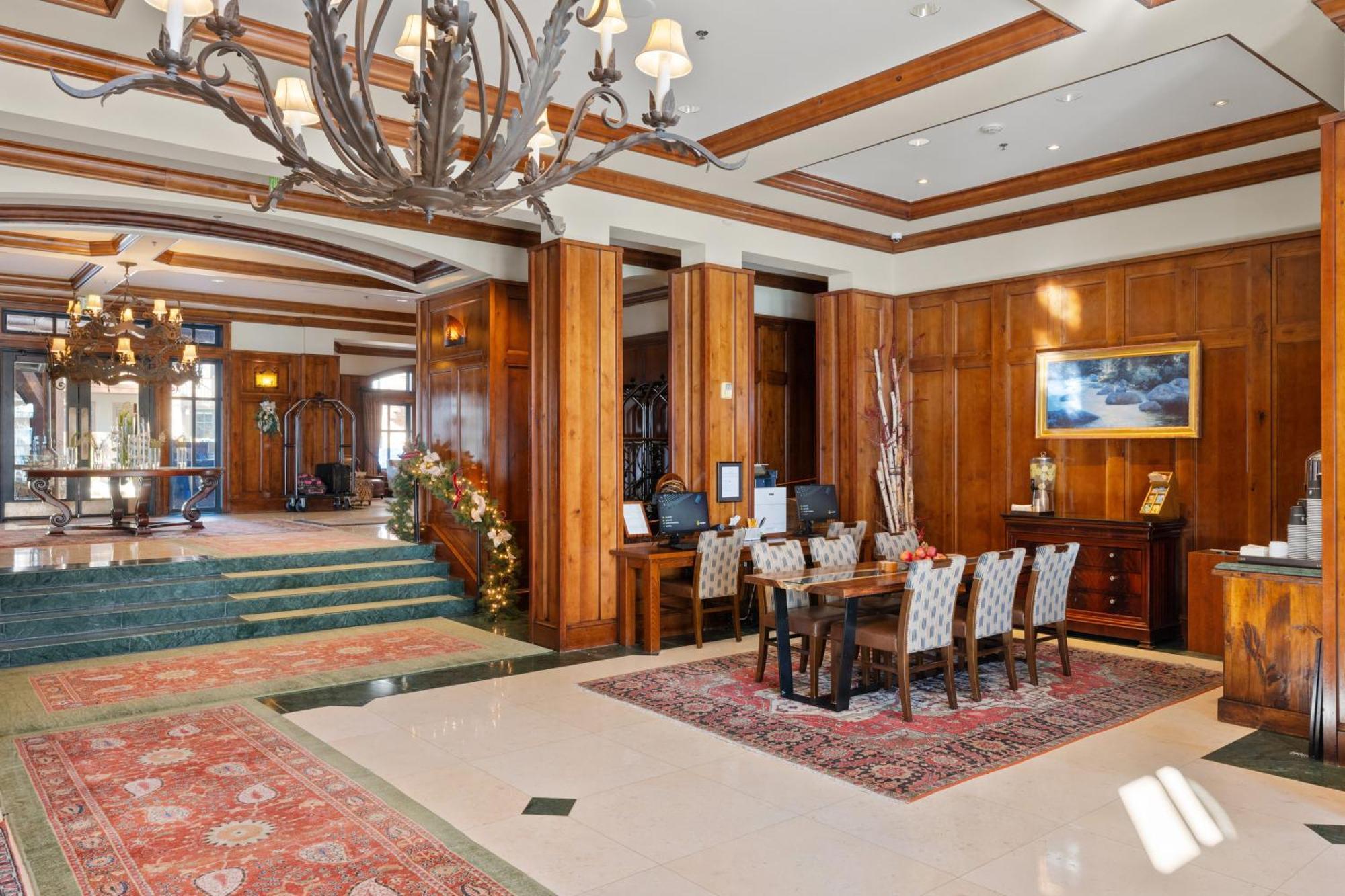 The Ritz-carlton Club, 3 Bedroom Premier 8303, Ski-in & Ski-out In Highlands Holiday home
