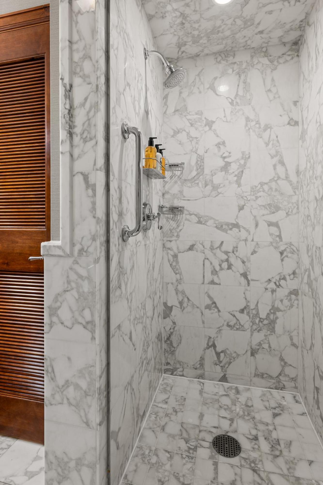 The Ritz-carlton Club, 3 Bedroom Premier 8303, Ski-in & Ski-out In Highlands Holiday home Aspen
