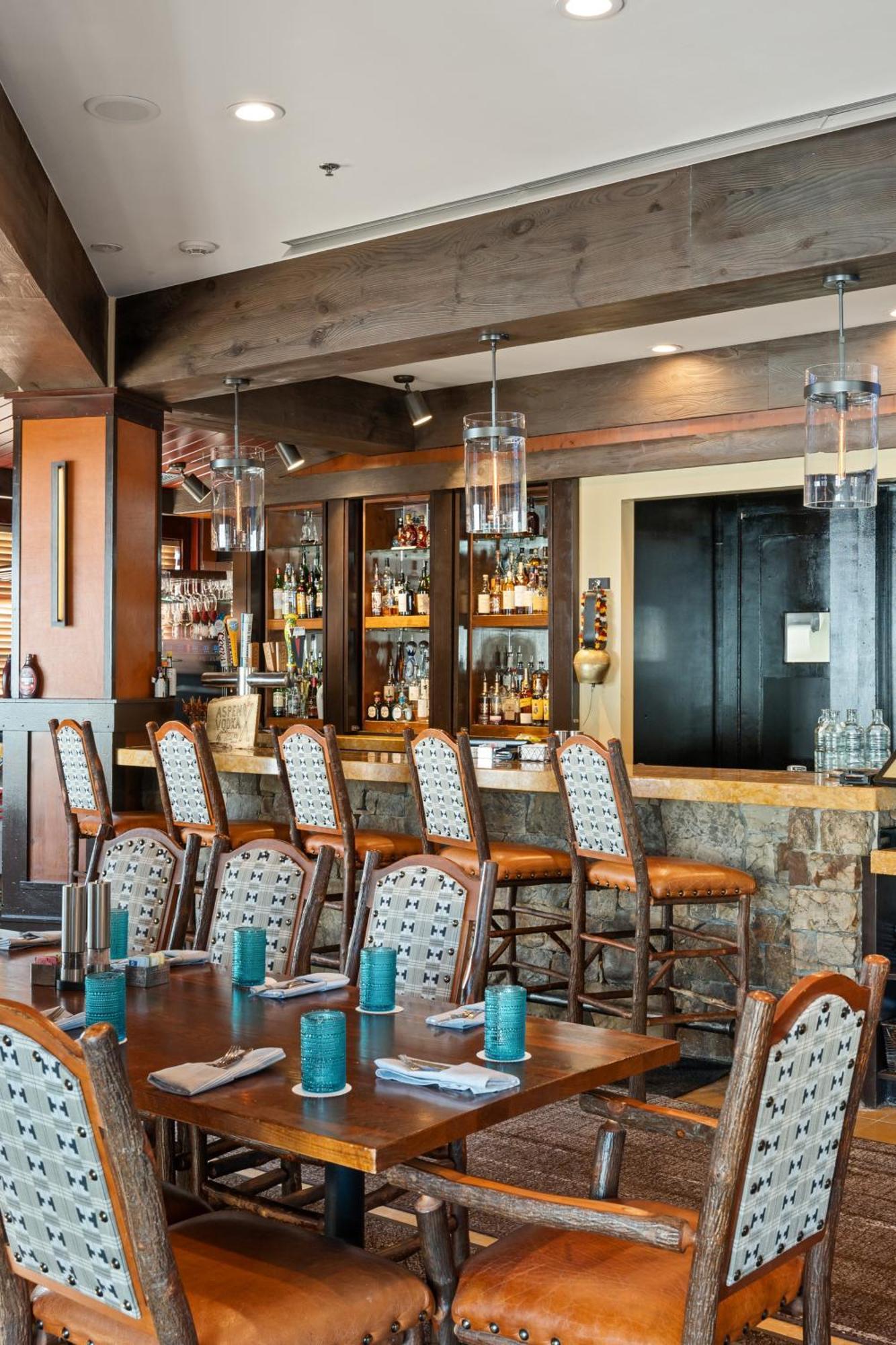 The Ritz-carlton Club, 3 Bedroom Premier 8303, Ski-in & Ski-out In Highlands *