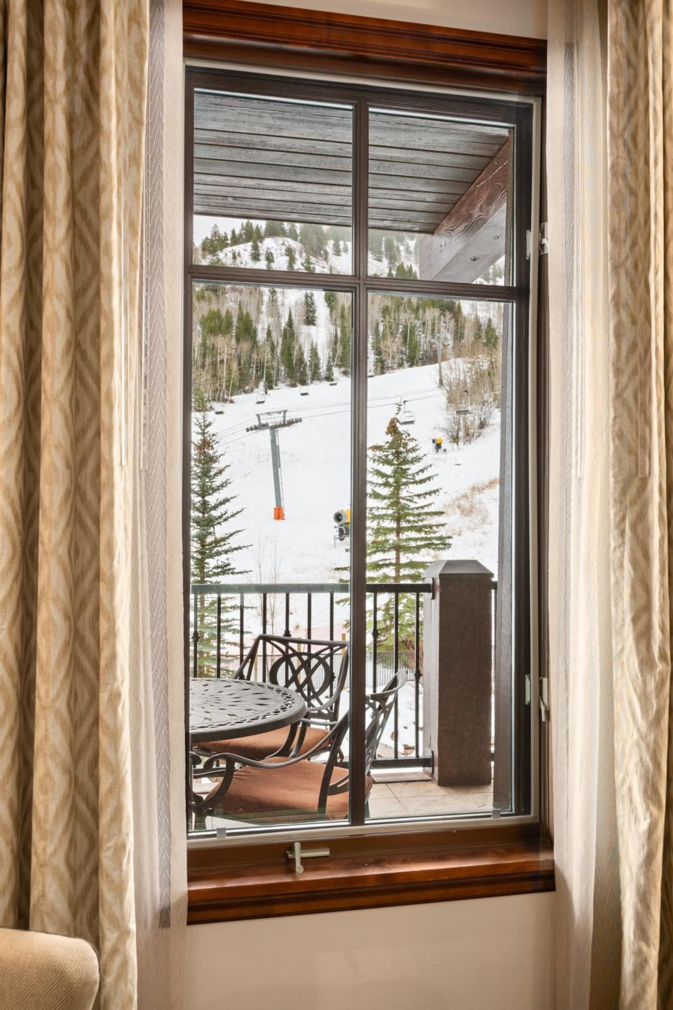 The Ritz-carlton Club, 3 Bedroom Premier 8303, Ski-in & Ski-out In Highlands *
