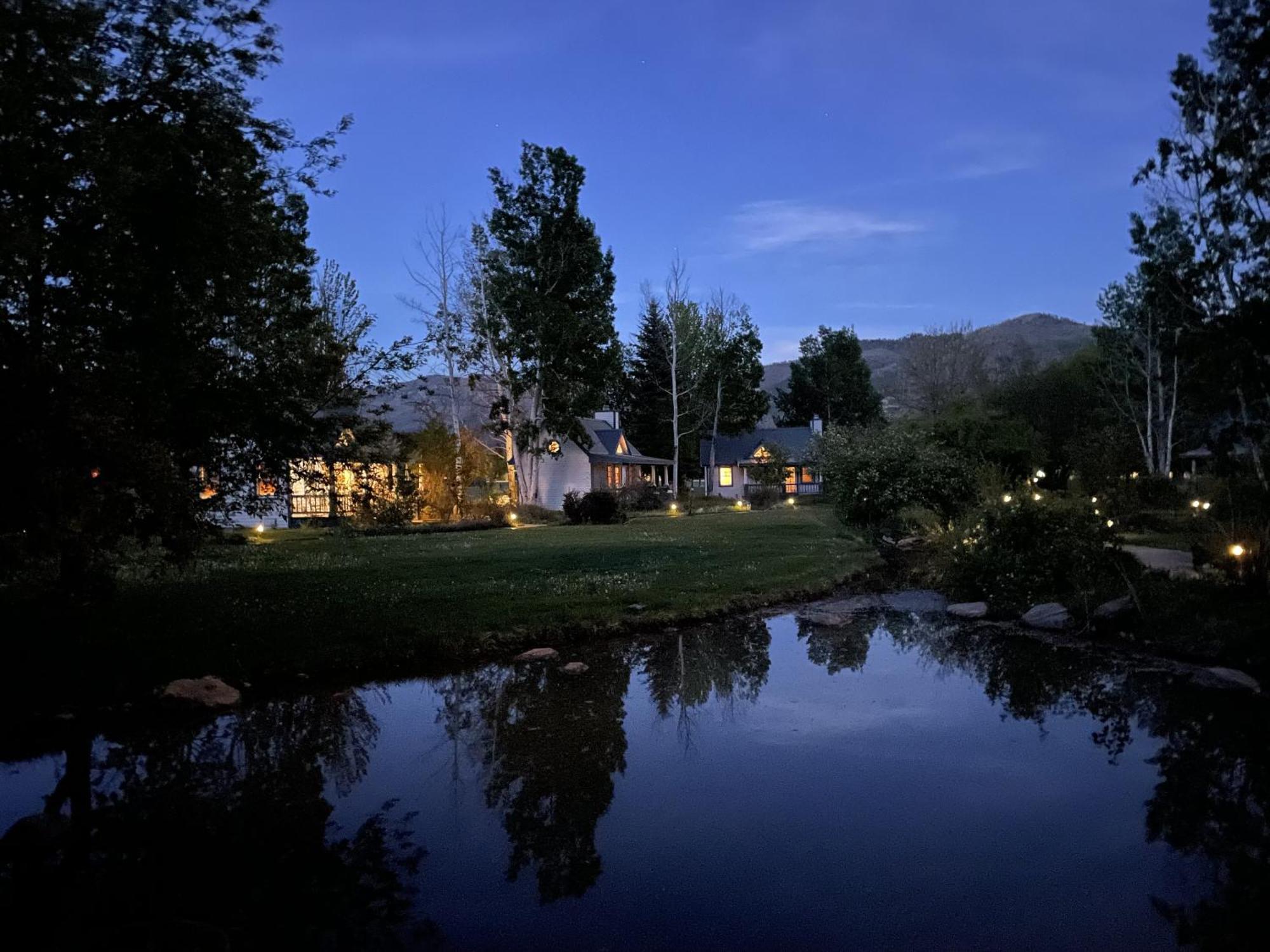 Apple Orchard Bed & Breakfast 3*