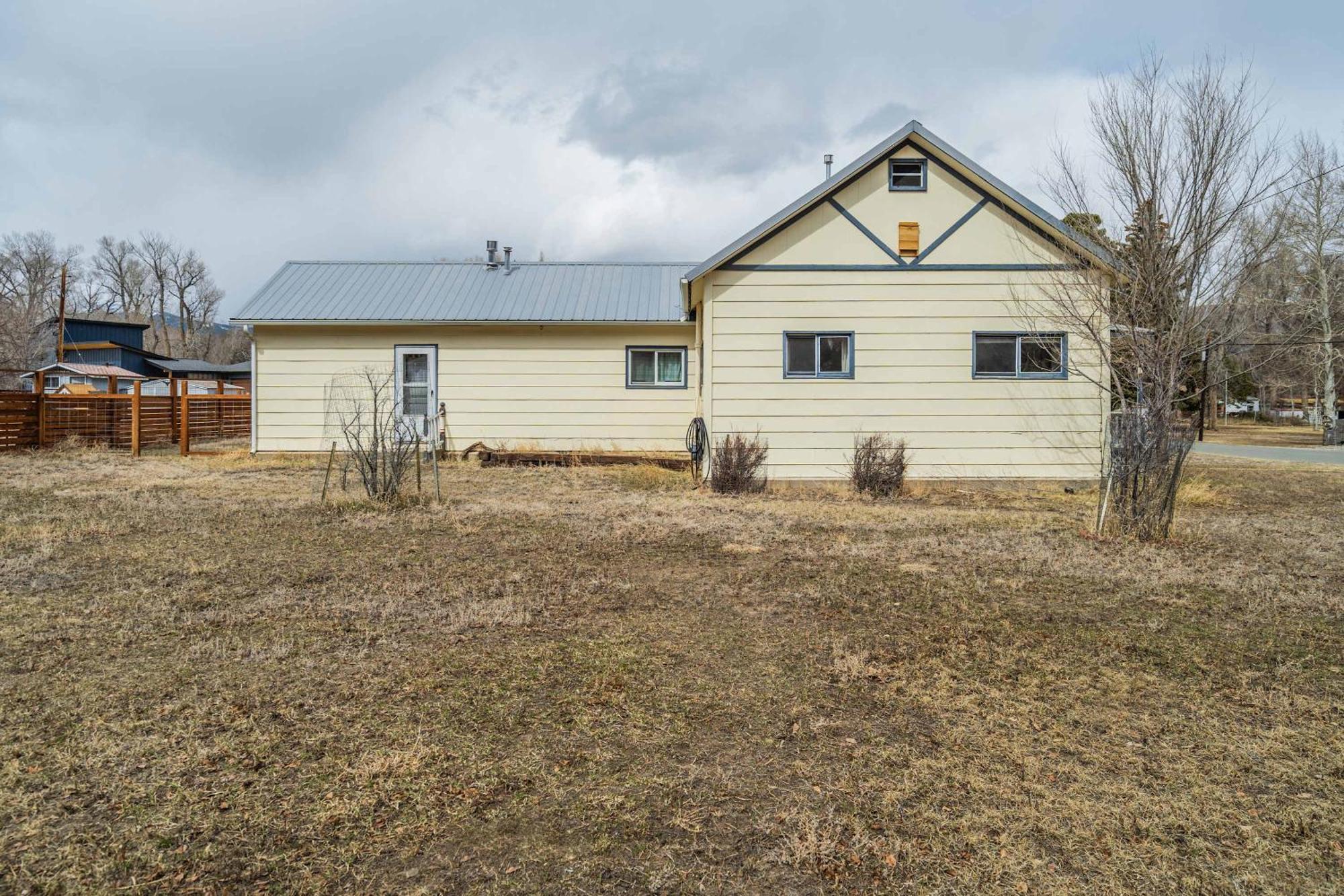 Holiday home Yale Yard Stylish Escape With Scenic Views Buena Vista