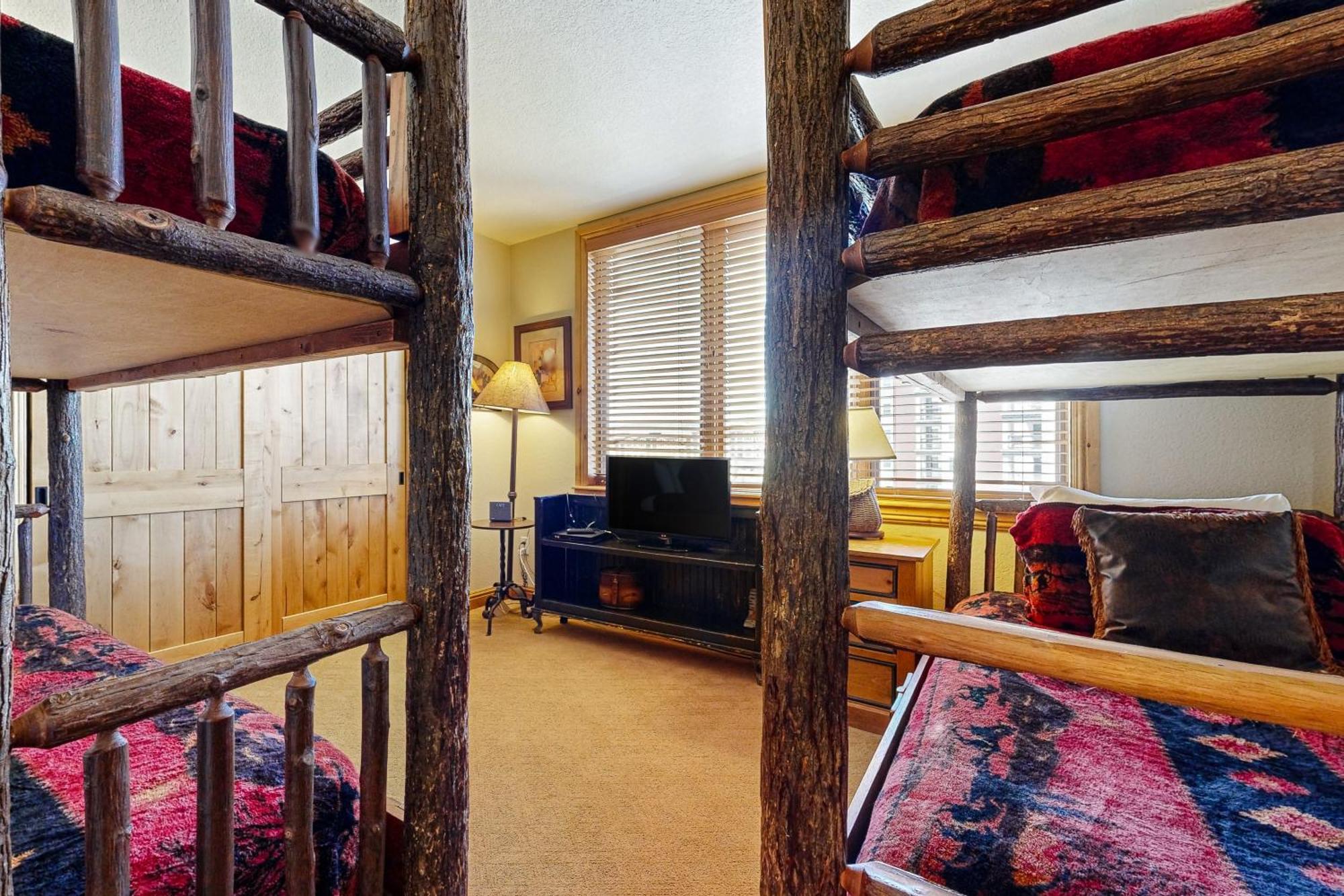 Holiday home Torian Plum *