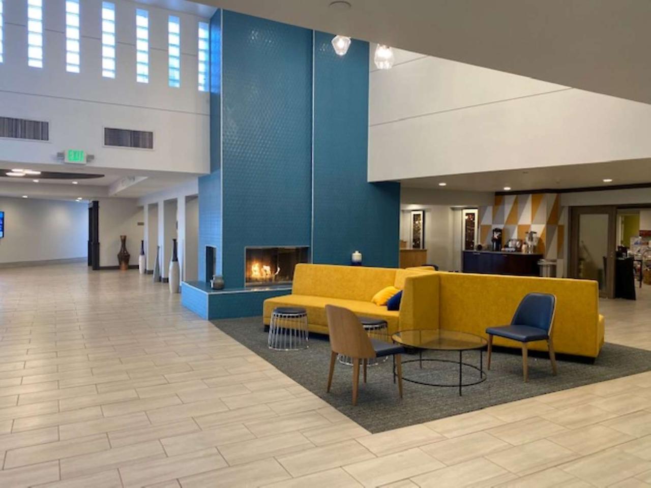 Western Premier East Hotel Denver
