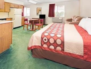 Hotel Super 8 By Wyndham North East Denver