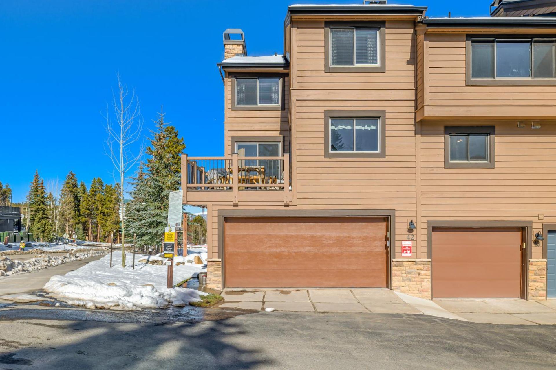 Cedars 42 In-ski Out, Walk To Main St, Sleeps 10 Holiday home *