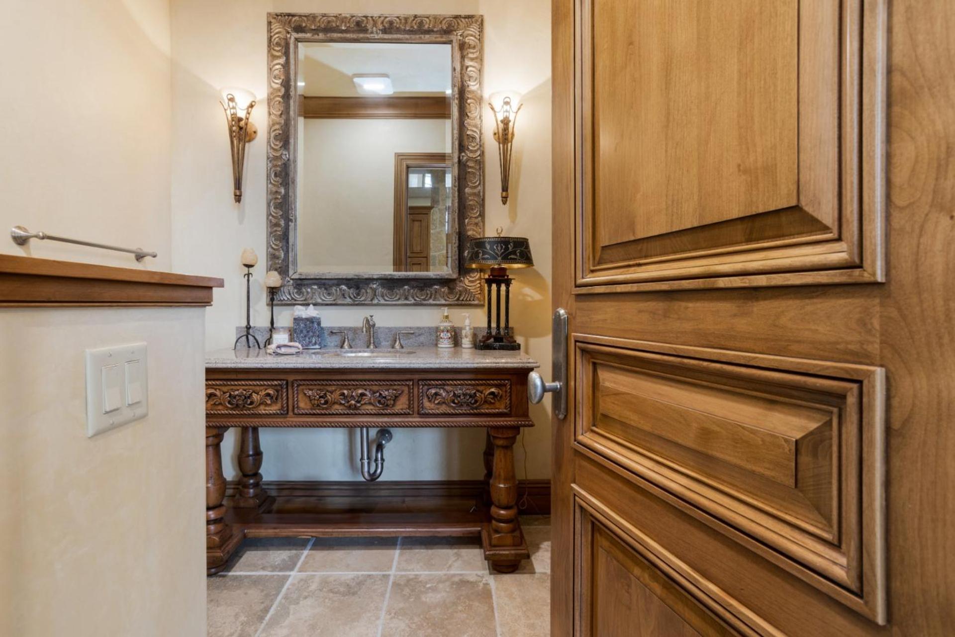 Holiday home North Starr Chateau By Mountain Vacation - 7 Bedroom Suites, Game Room, Theater &