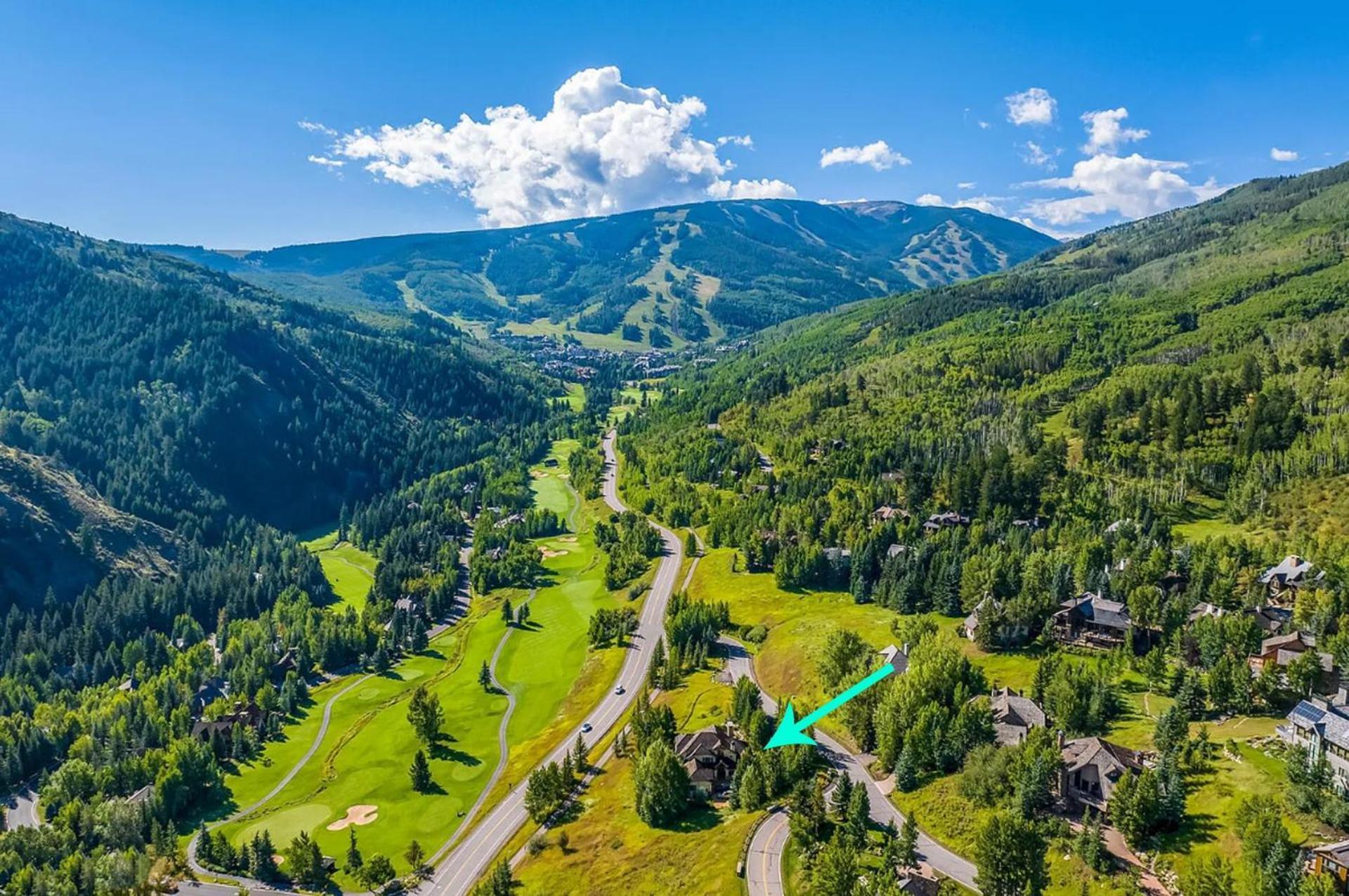 Holiday home North Starr Chateau By Mountain Vacation - 7 Bedroom Suites, Game Room, Theater & *