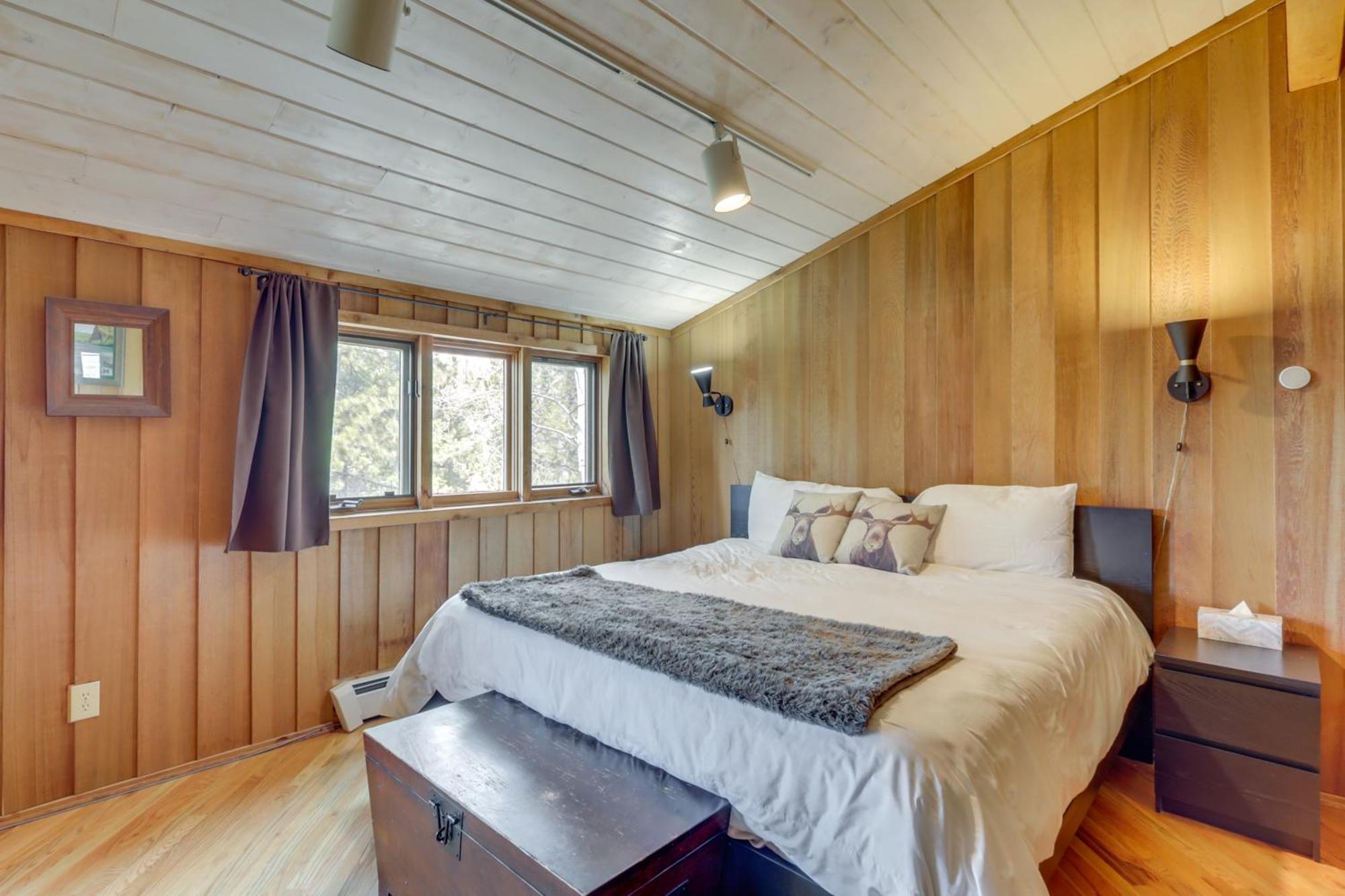 Panoramic Mountain-view Retreat With Hot Tub And Deck! Holiday home *