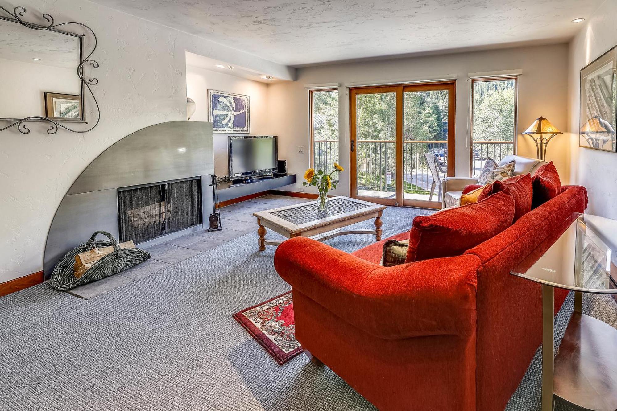 Spacious Floor Aspen